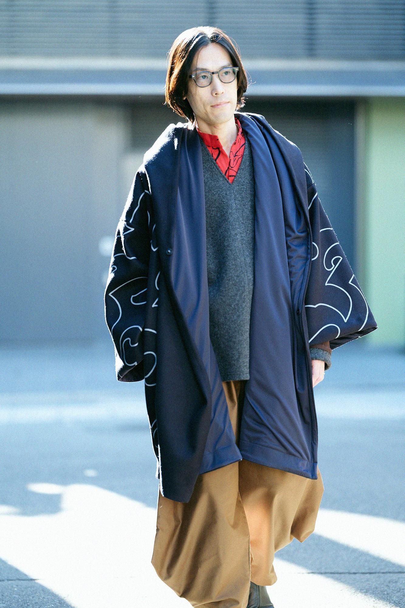 接結梳毛(せっけつそもう) 阿弥(あみ) 違い袖貫頭衣(ちがいそでかんとうい)/杢墨(もくずみ)