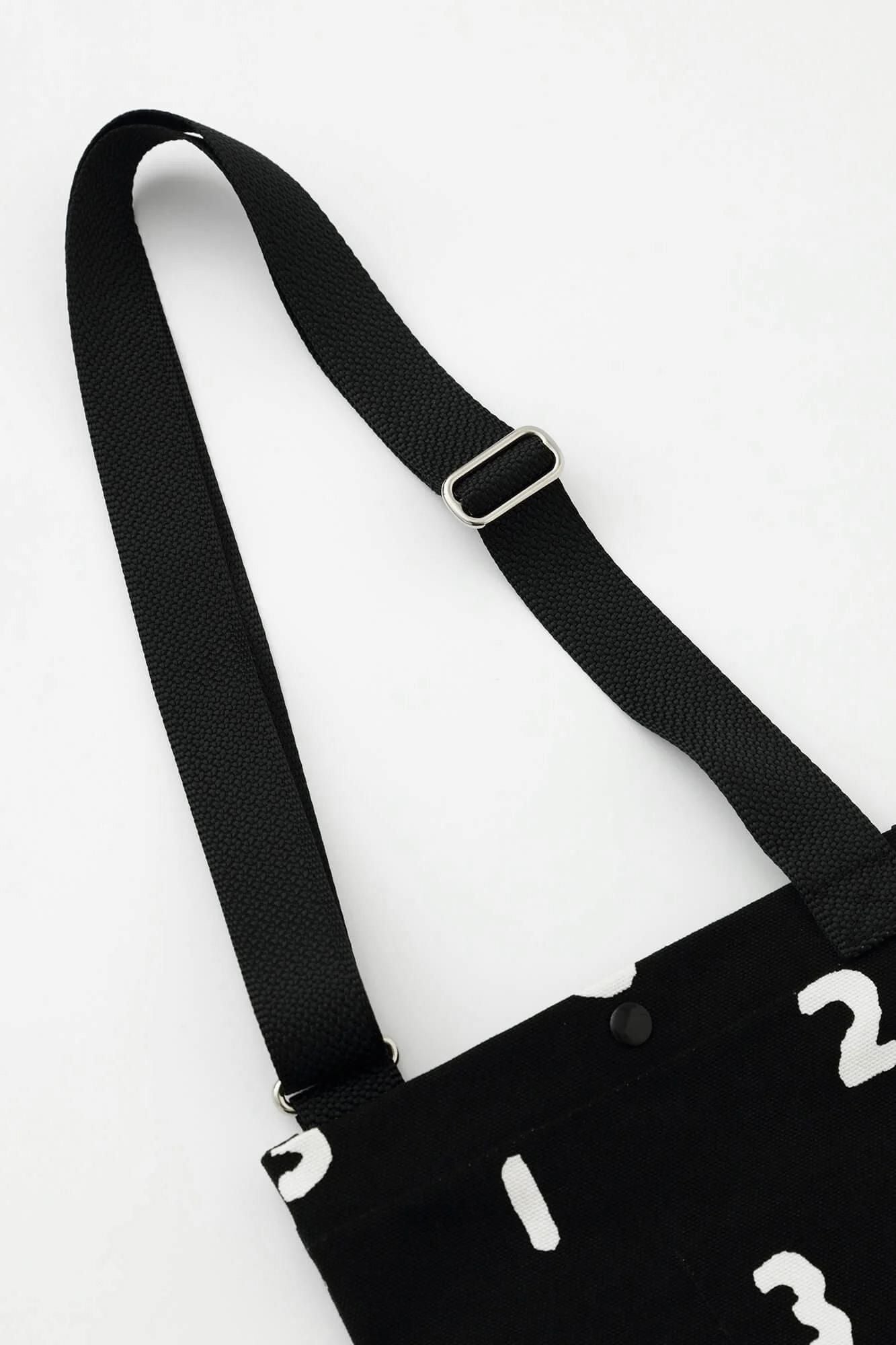 帆布 サコッシュ 小/SO-SU-U 濡羽色(ぬればいろ)×つくも