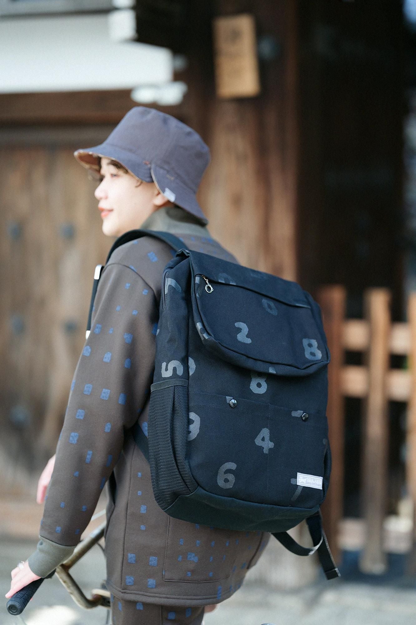 バックパック/SO-SU-U 濡羽色(ぬればいろ)×濡羽色(ぬればいろ)