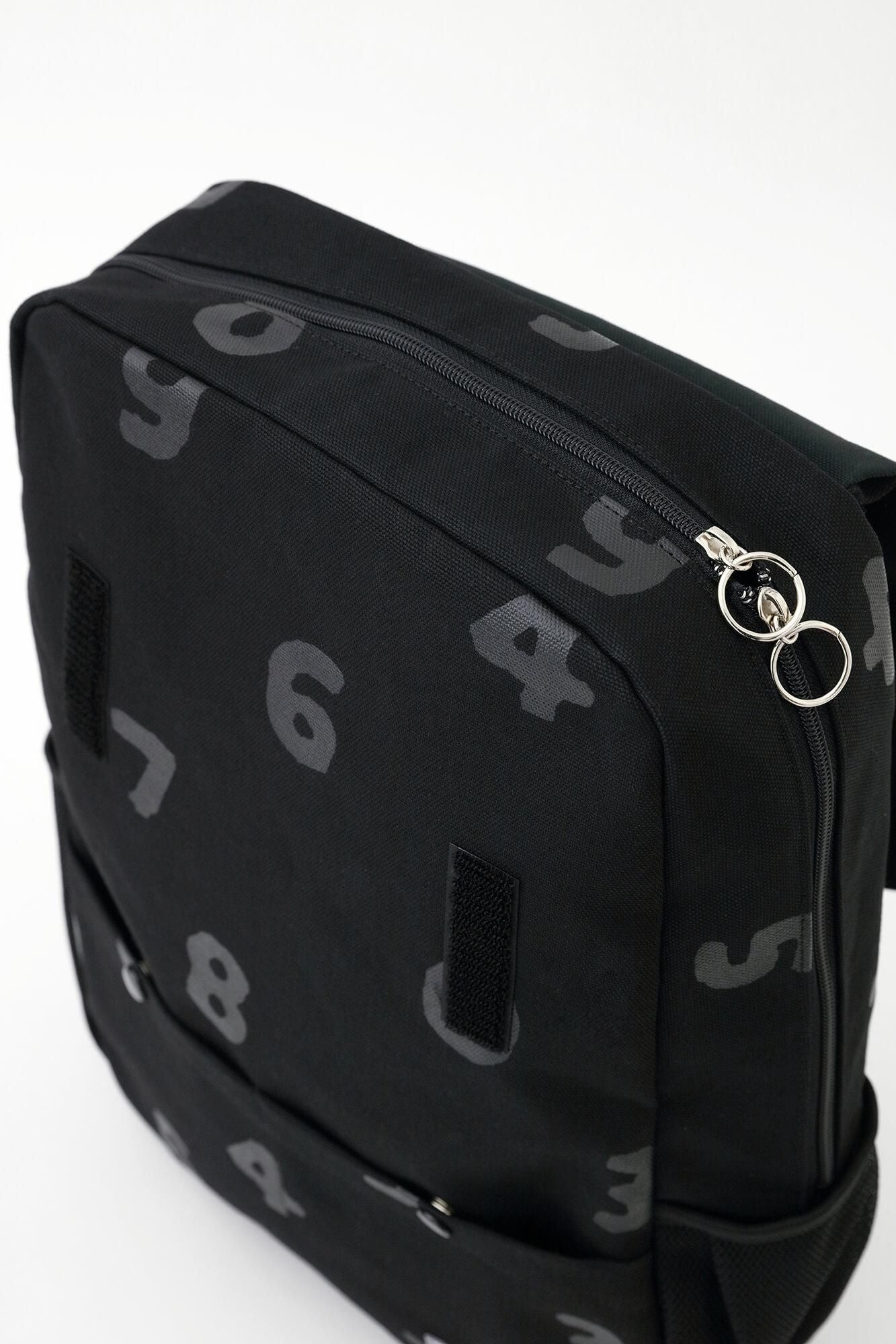 バックパック/SO-SU-U 濡羽色(ぬればいろ)×濡羽色(ぬればいろ)