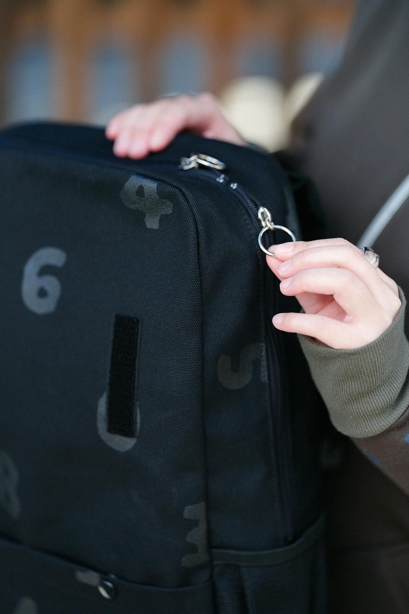 バックパック/SO-SU-U 濡羽色(ぬればいろ)×濡羽色(ぬればいろ)