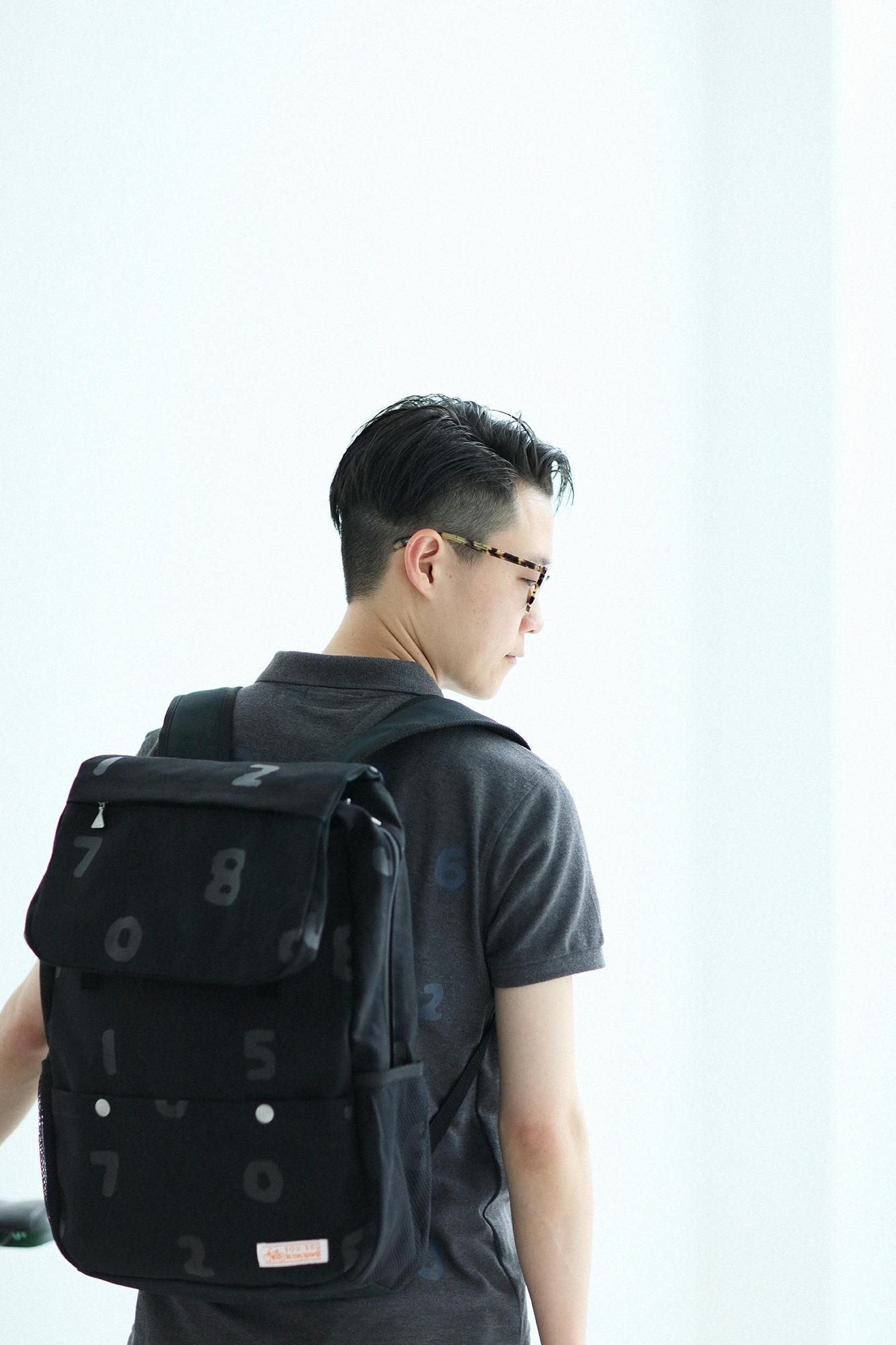 バックパック/SO-SU-U 濡羽色(ぬればいろ)×濡羽色(ぬればいろ)