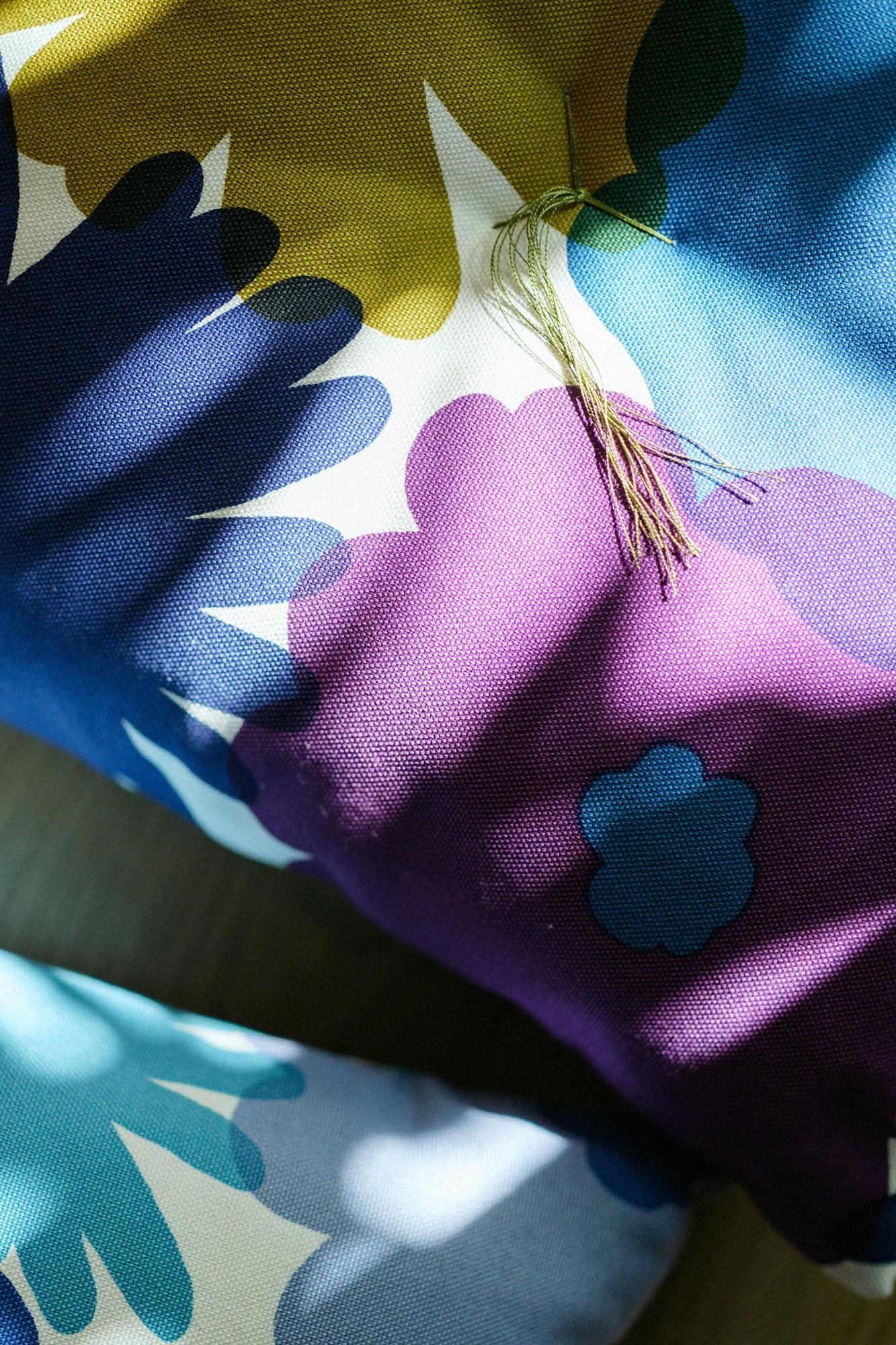 SOU・SOUの京座布団(8号帆布)/おおらかとりどり 中 白南風(しらはえ)【※お届けに約3週間】