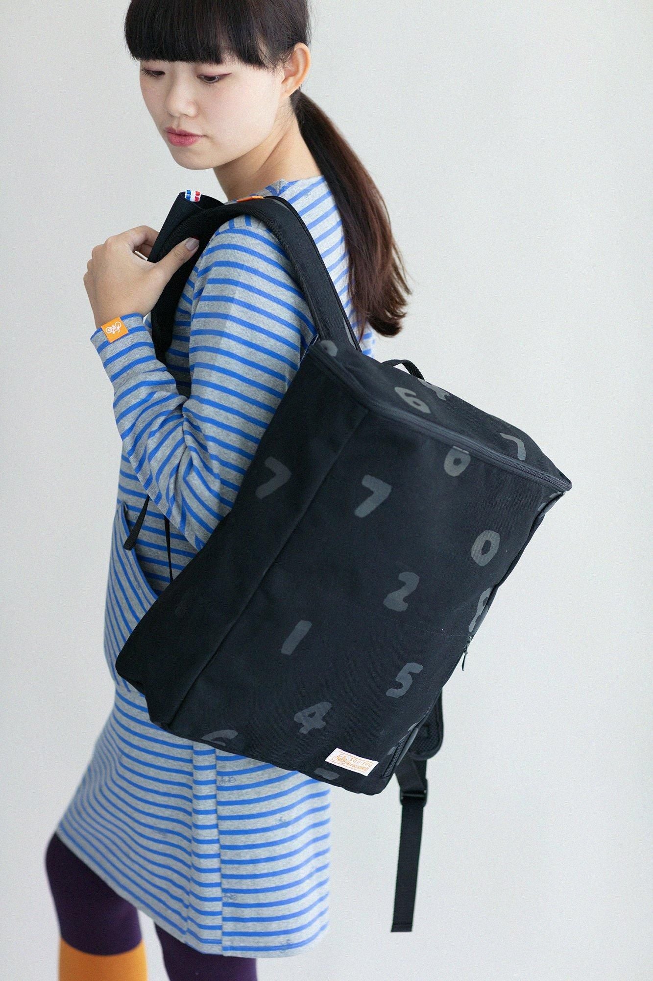 BOXバックパック/SO-SU-U 濡羽色(ぬればいろ)×濡羽色(ぬればいろ)