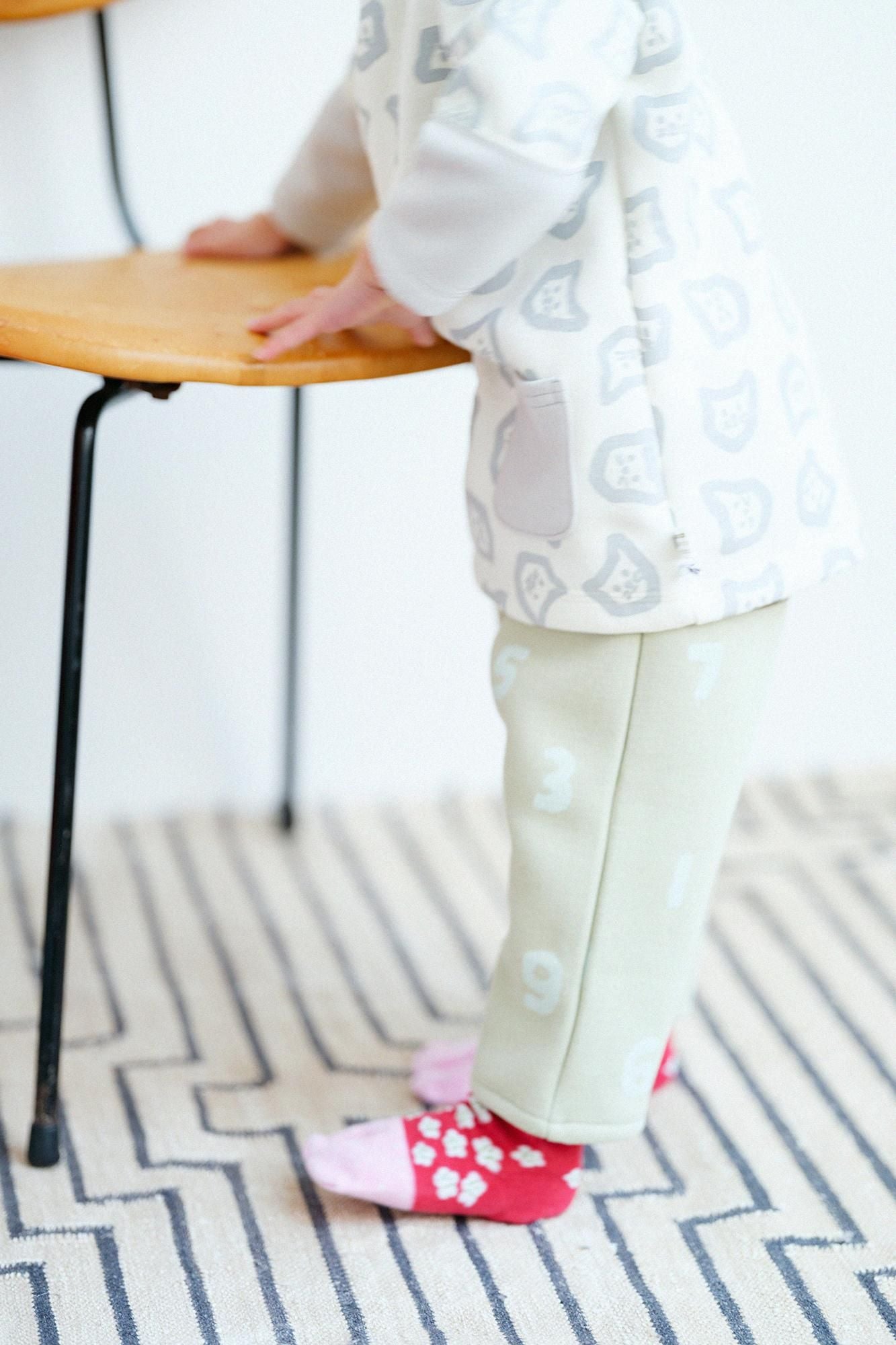 Cardboard Knit Monpe Pants for Kids / SO-SU-U Yellowish Green