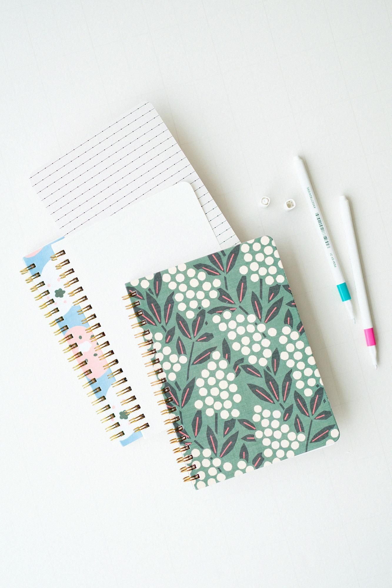 SOU・SOU×誠品書店 B6 線圈筆記本 / 南天竹 山