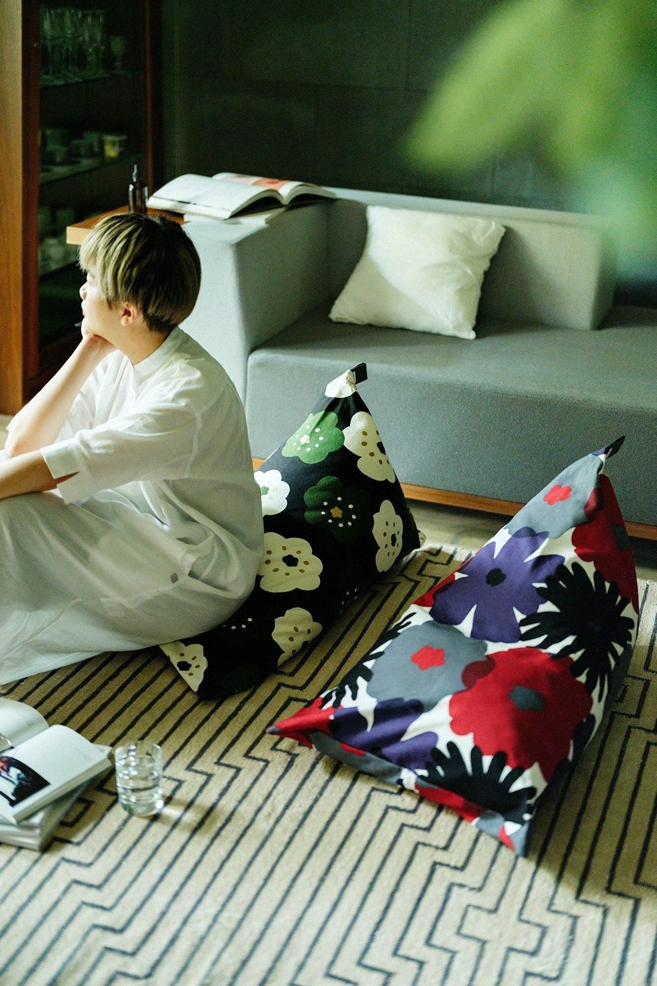 クッション座椅子/ほほえみ 小 濡羽色(ぬればいろ)【※お届けに約3週間】