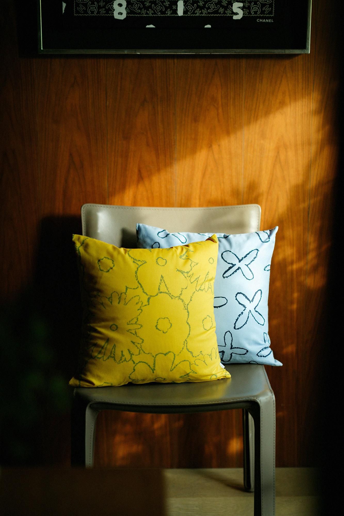 20 Count Plain Weave Cushion Cover/Oraka Graffiti【※Delivery in 3 weeks】