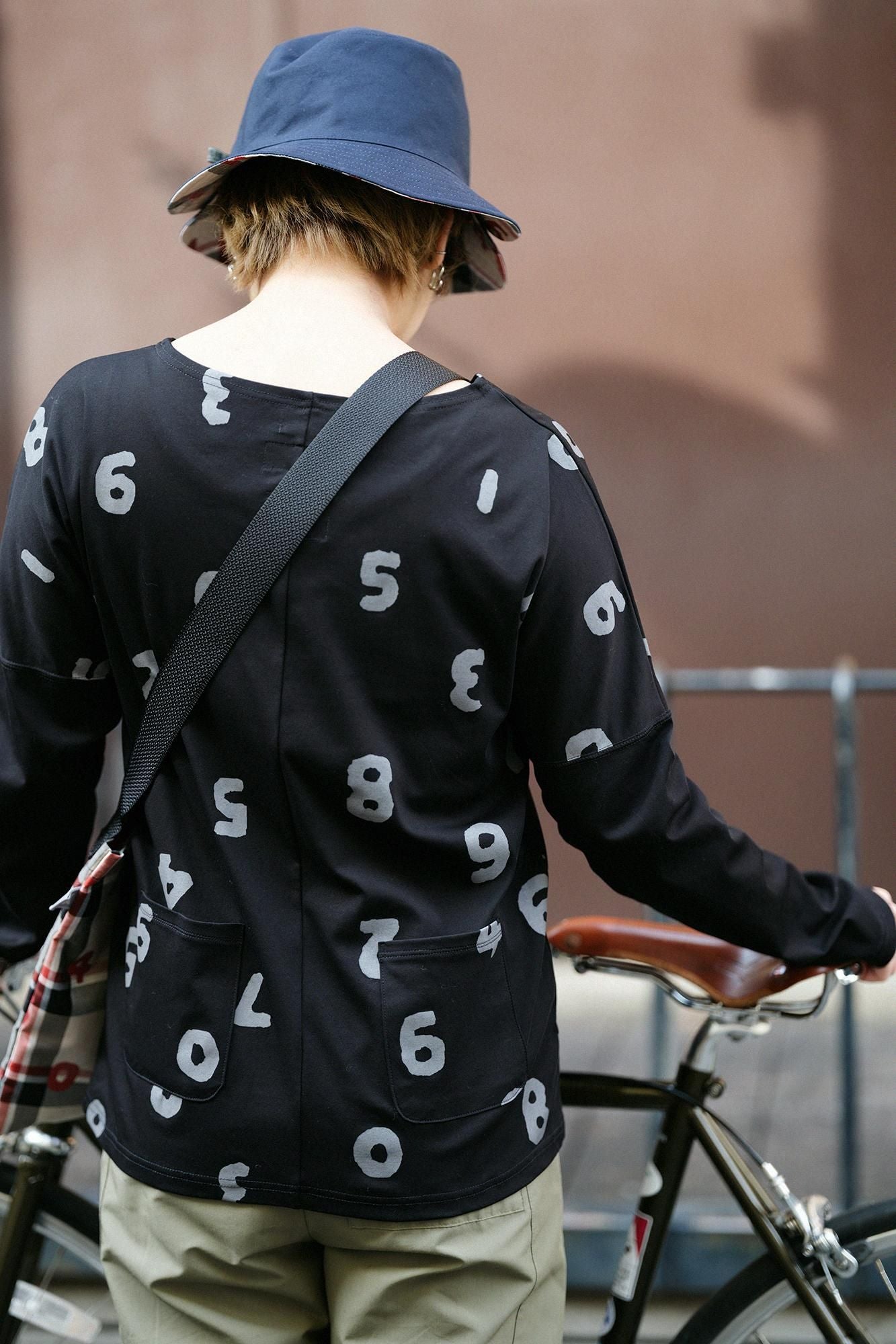 雙面編模切長袖T-shirt / SO-SU-U十數 上下(上下)黑色