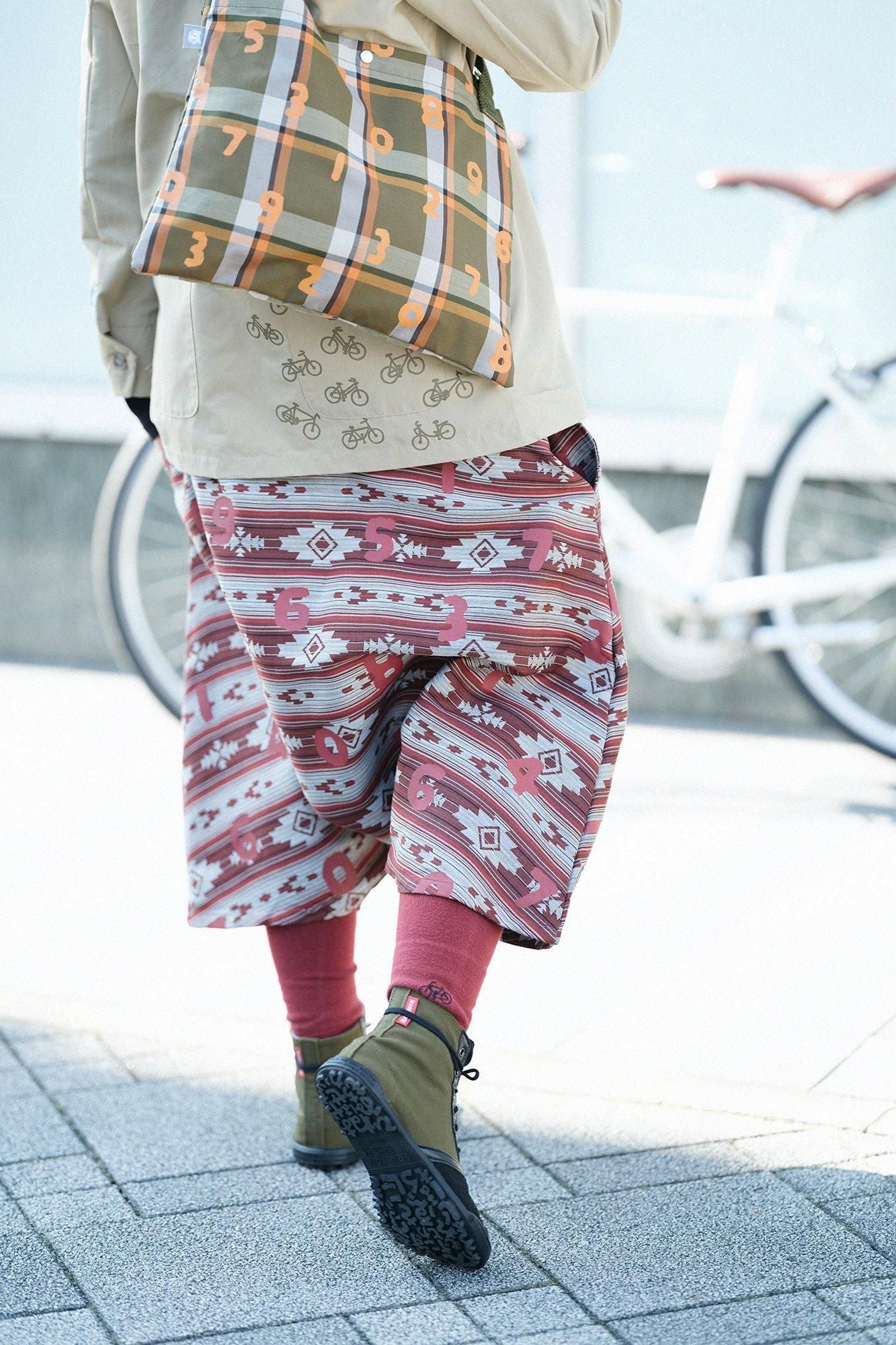 納瓦荷緹花大文字山 飛鼠褲/ SO-SU-U十數紅棕色