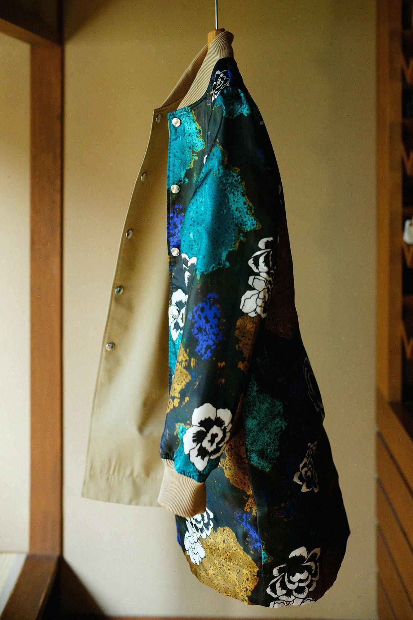 60双Gabardine可逆的盛装鞋/木兰颜色(Mokuranjiki)X Raw Stone