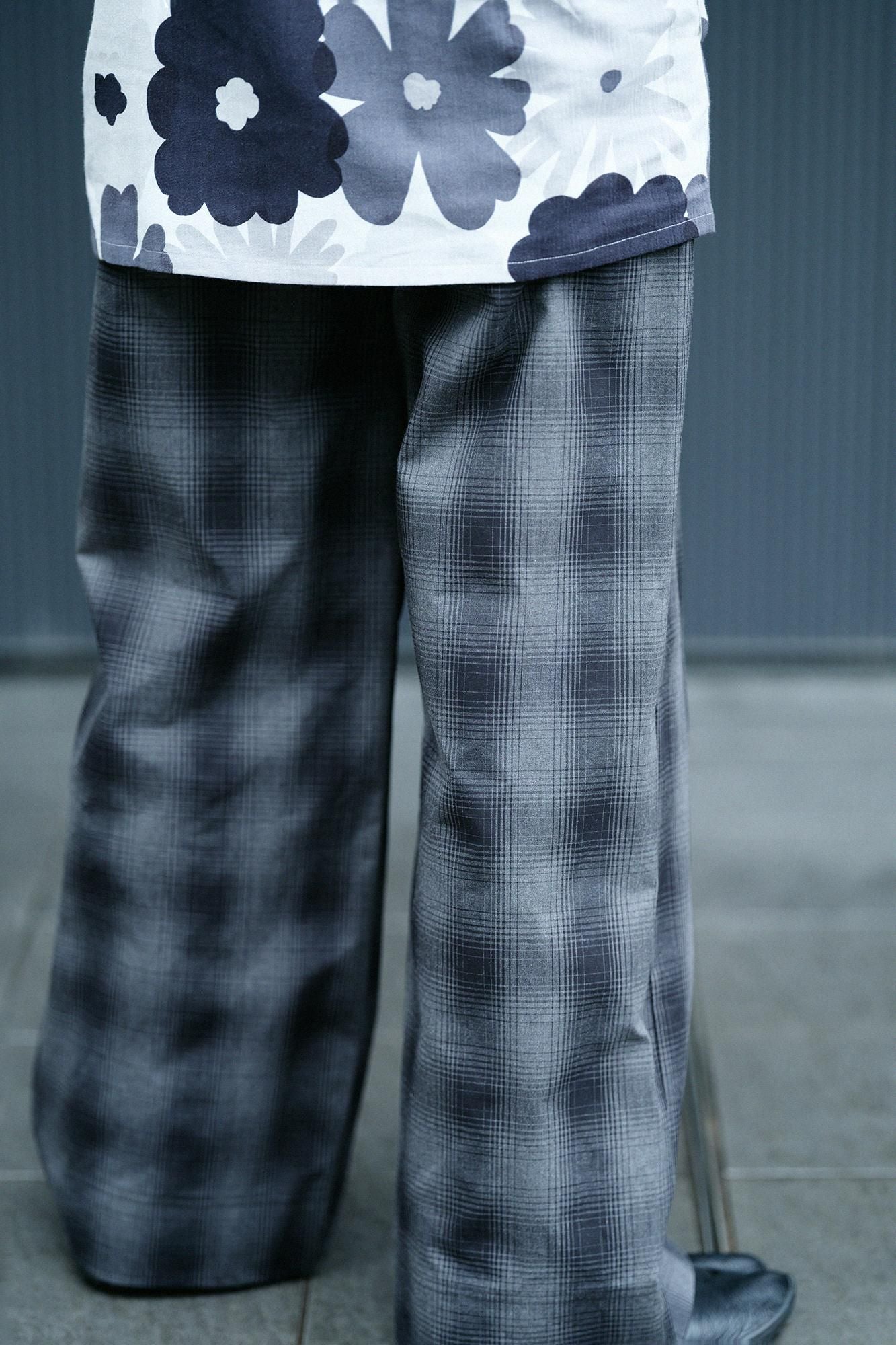 高密度防絨布 闊腿褲/暗藍色霞格紋
