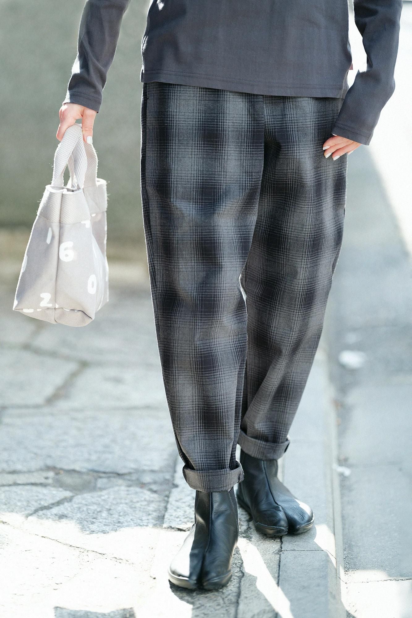 【net限定】ダンプルーフ イージーテーパードパンツ/濡羽霞格子(ぬればかすみこうし)