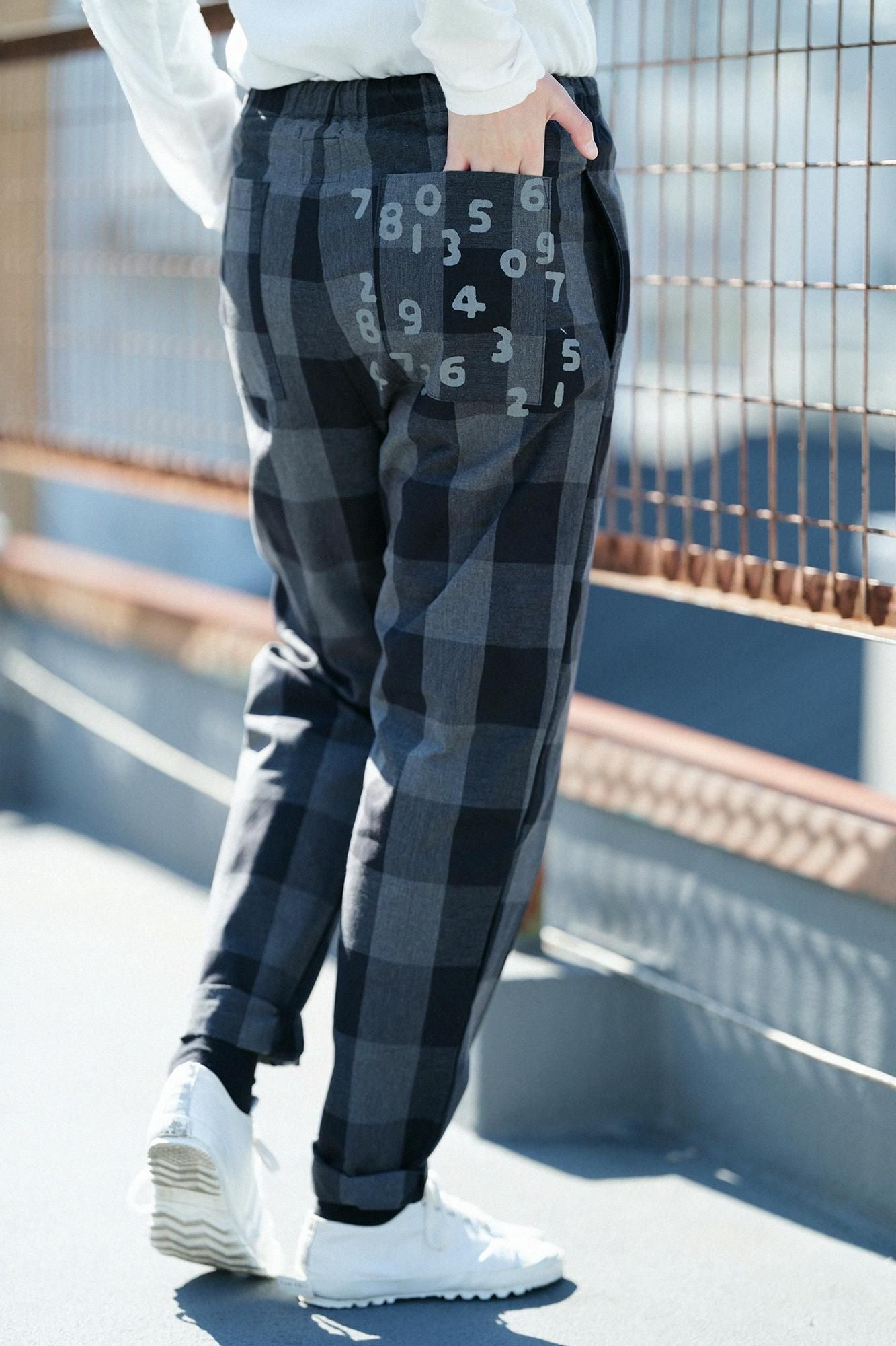 高密度防絨布 休閒窄管長褲/黑色大格紋