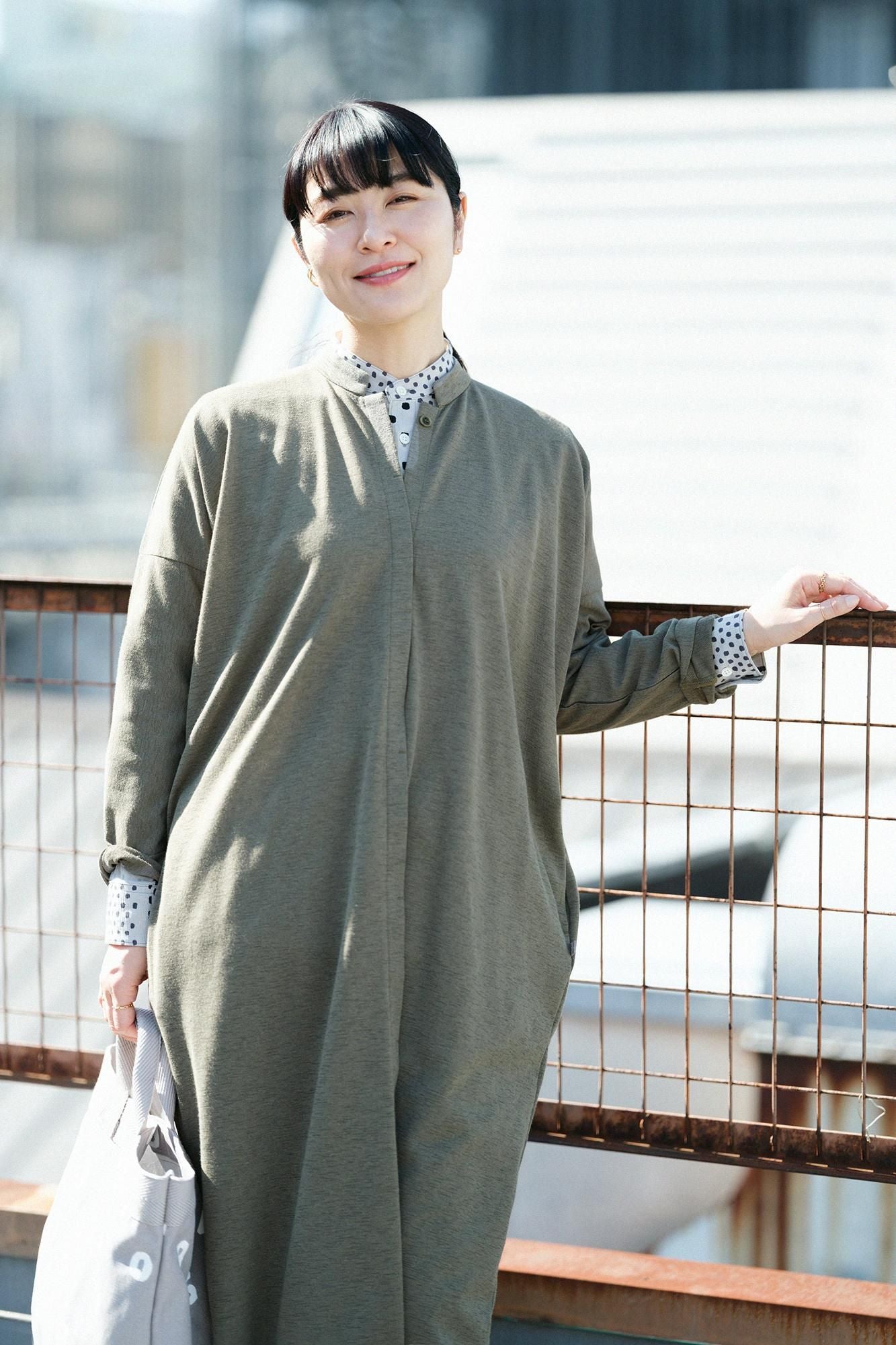 Mélange de coton et de lin Lilanche (R) Collier de support Light Coat / Yanagicha