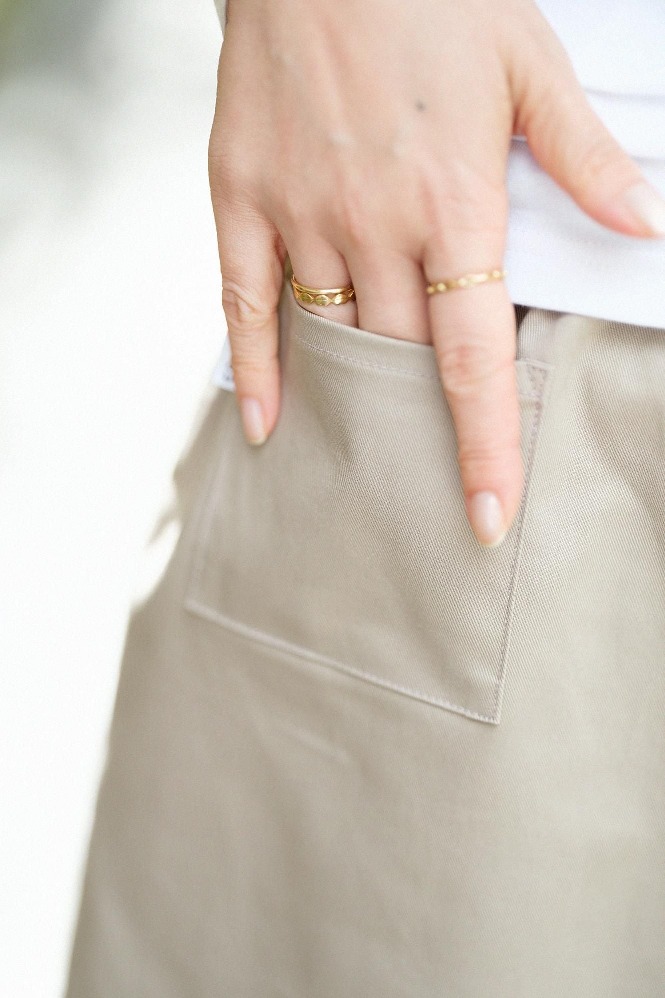 Shin Twill Weave Wide-legged Pants / Light Grey