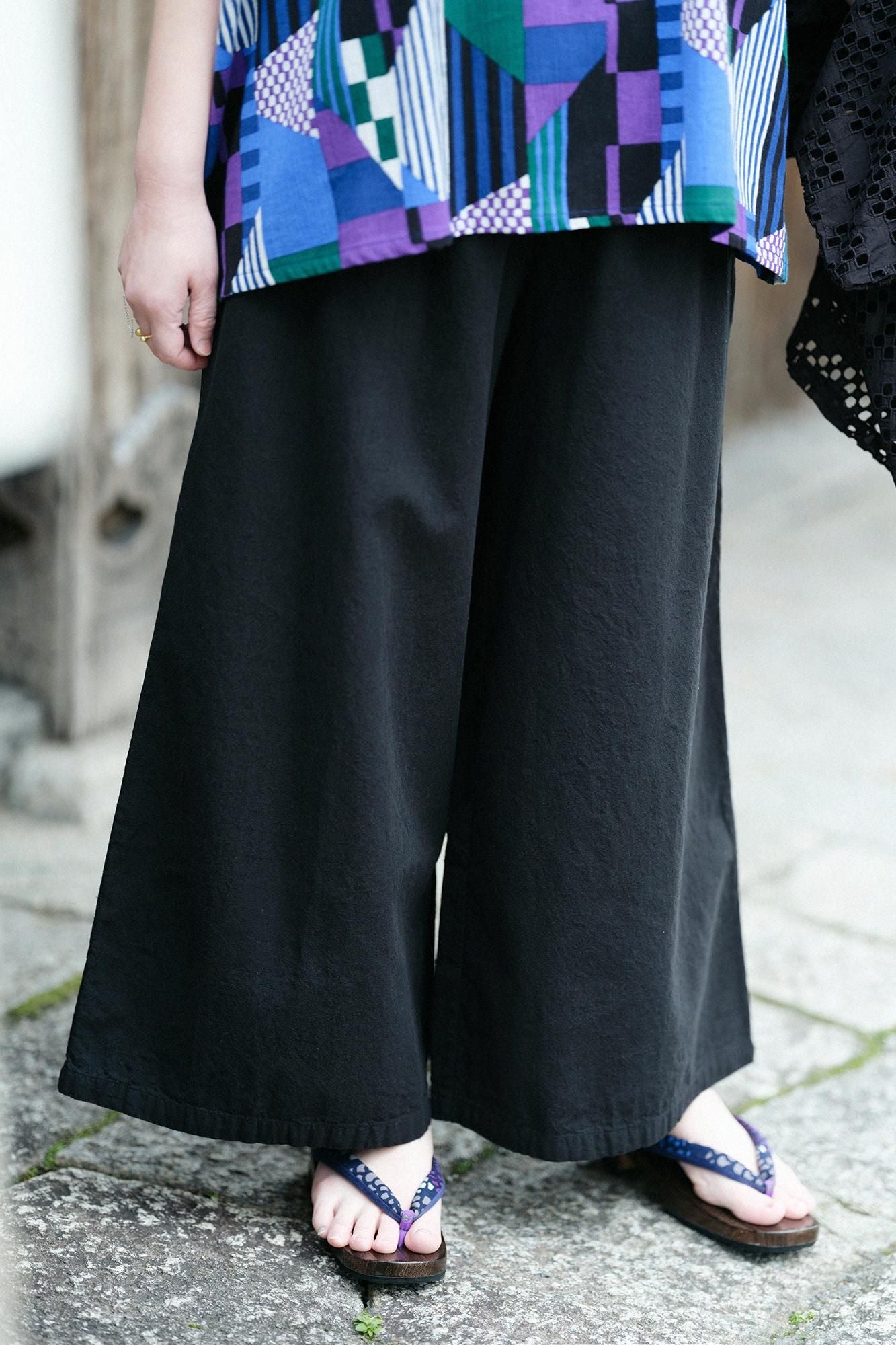 Isemomen Cotton 20/20 Wide-legged Pants / Black