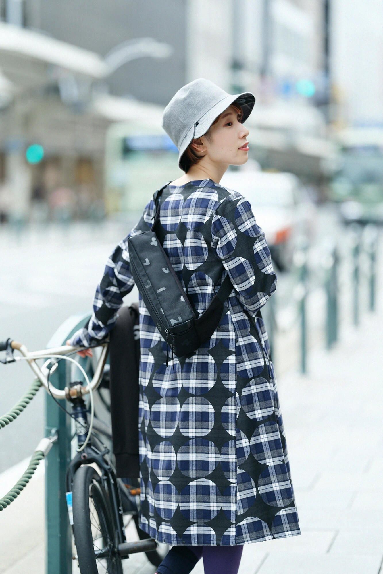 BOX ボディバッグ 2.6/SO-SU-U 濡羽色(ぬればいろ)×濡羽色(ぬればいろ)