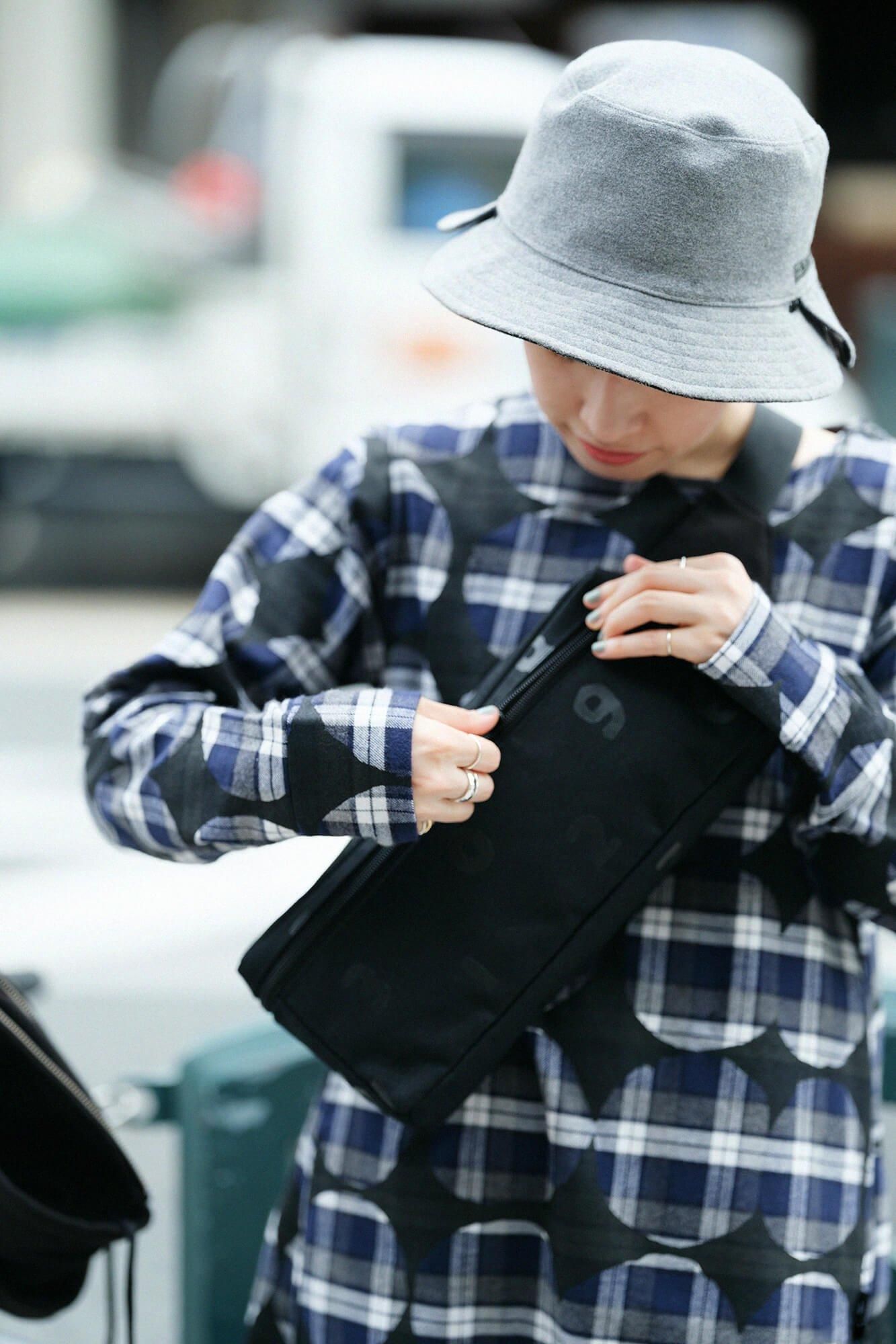 BOX ボディバッグ 2.6/SO-SU-U 濡羽色(ぬればいろ)×濡羽色(ぬればいろ)