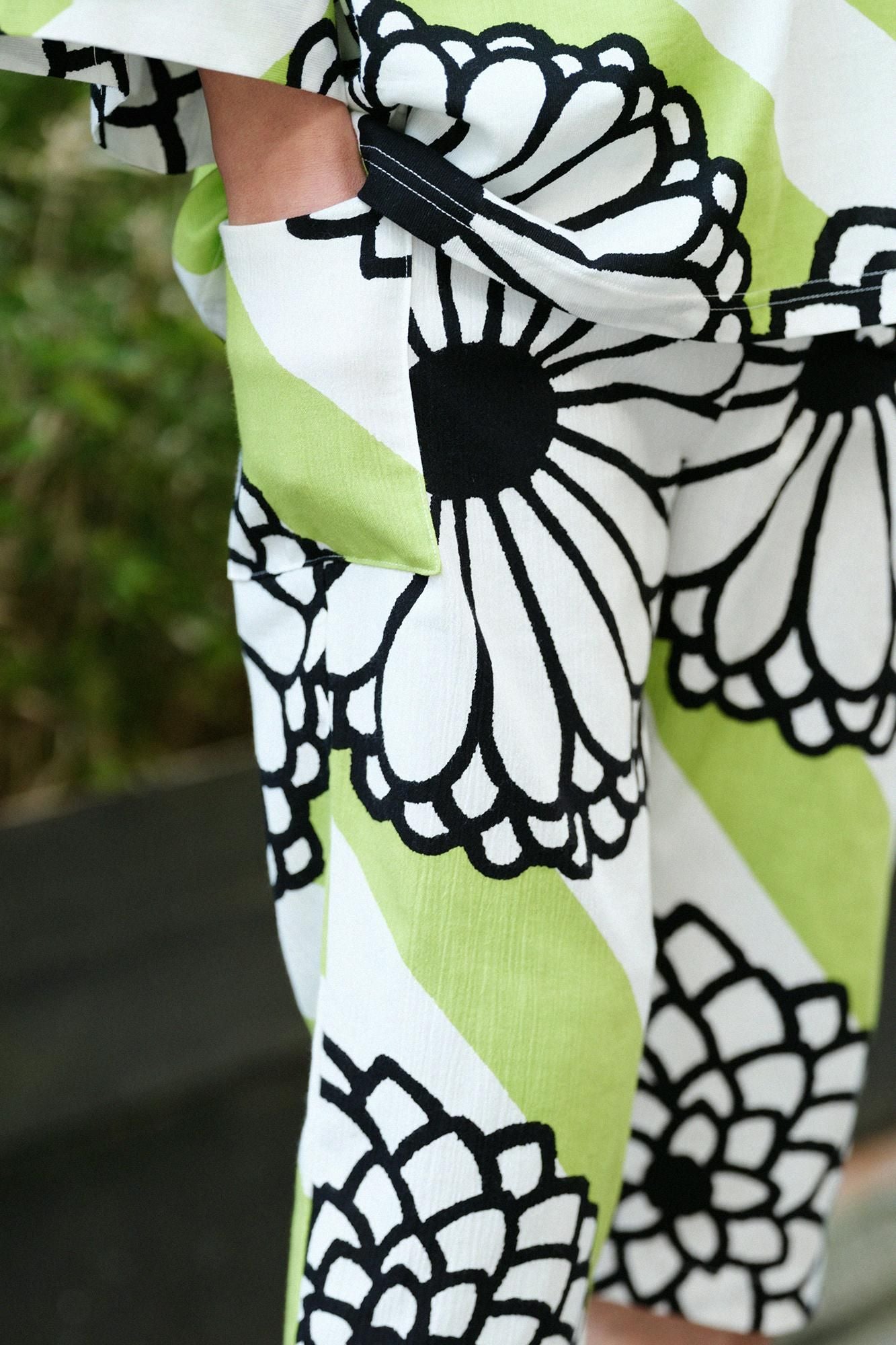 Chizimi Cotton 20/20 Skinny Pants / Round Chrysanthemum