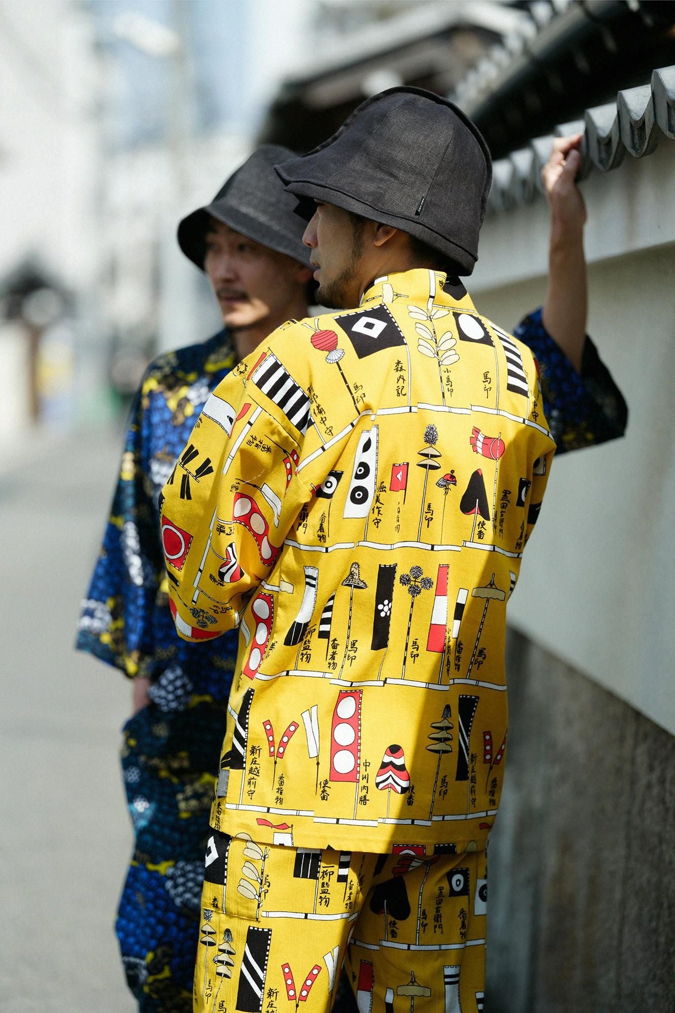 Chizimi Cotton 40/40 Fubi above/Shosho Seiki Zu / Designs of Banners and Standards of Various Generals