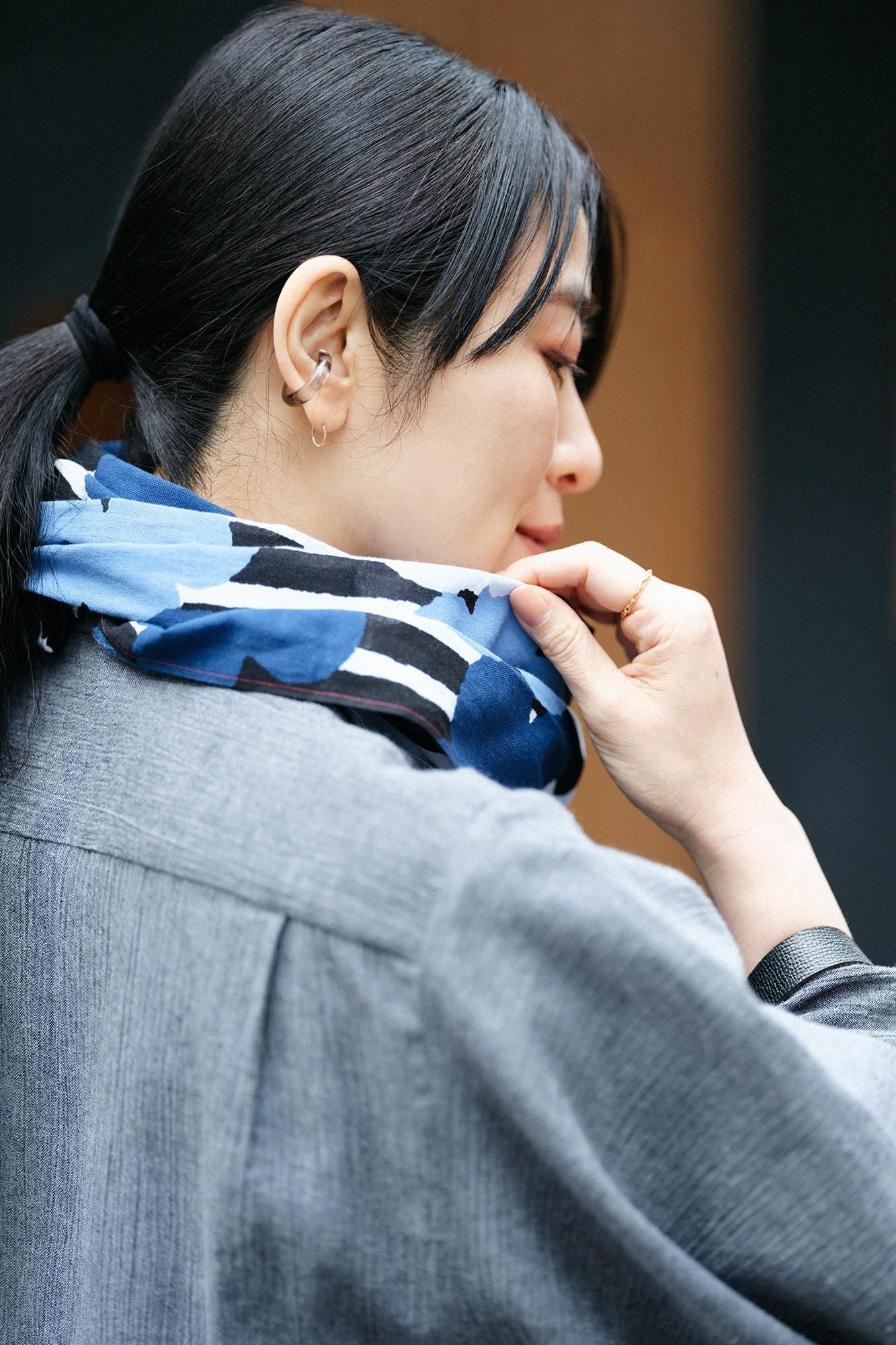 Isemomen Cotton Short Scarf / Woven Roses