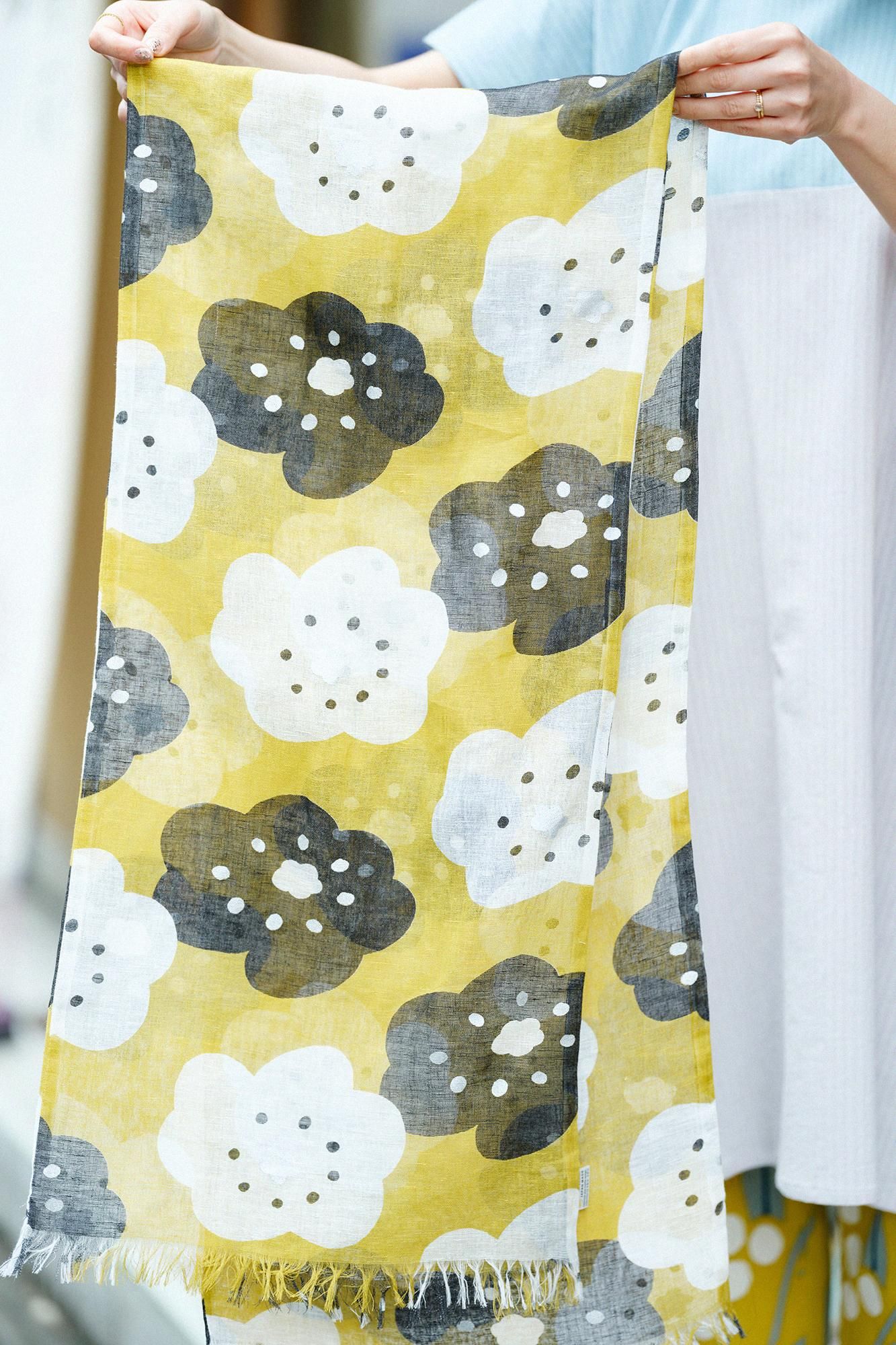 Cotton-linen Blend Ring-shaped Scarf / Smile Mustard Color