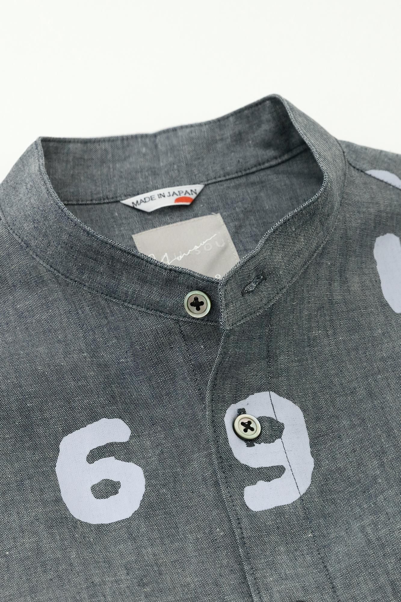 【net限定30%OFF】インディゴシャンブレー織 スタンドカラー半袖シャツ SP/SO-SU-U 杢紺(もくこん)