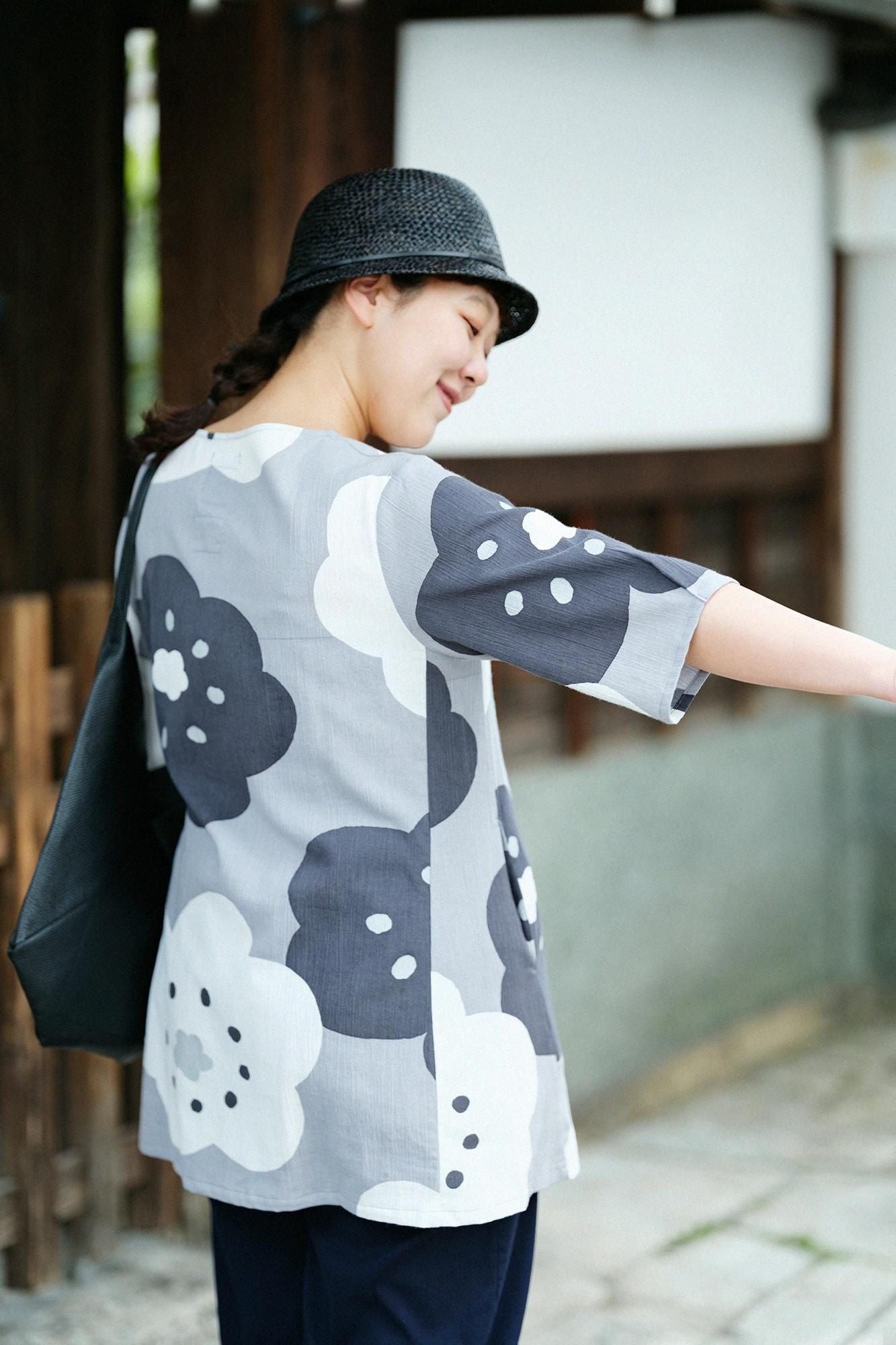 Chizimi Cotton 20/20 Elbow Length Sleeve Tunic / Smile