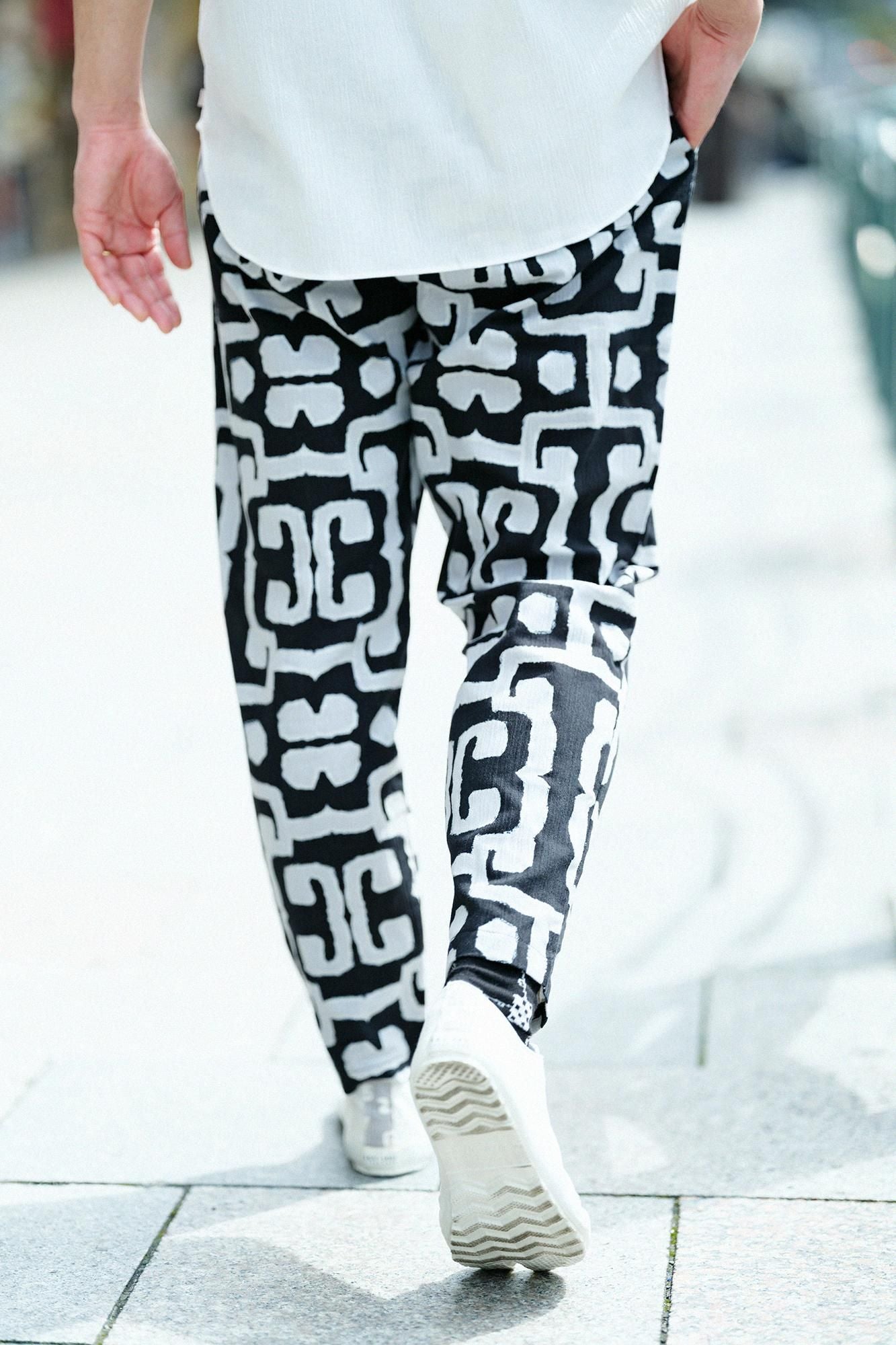 Chizimi Cotton 20/20 Easy Tapered Pants/Primitive Sculpture