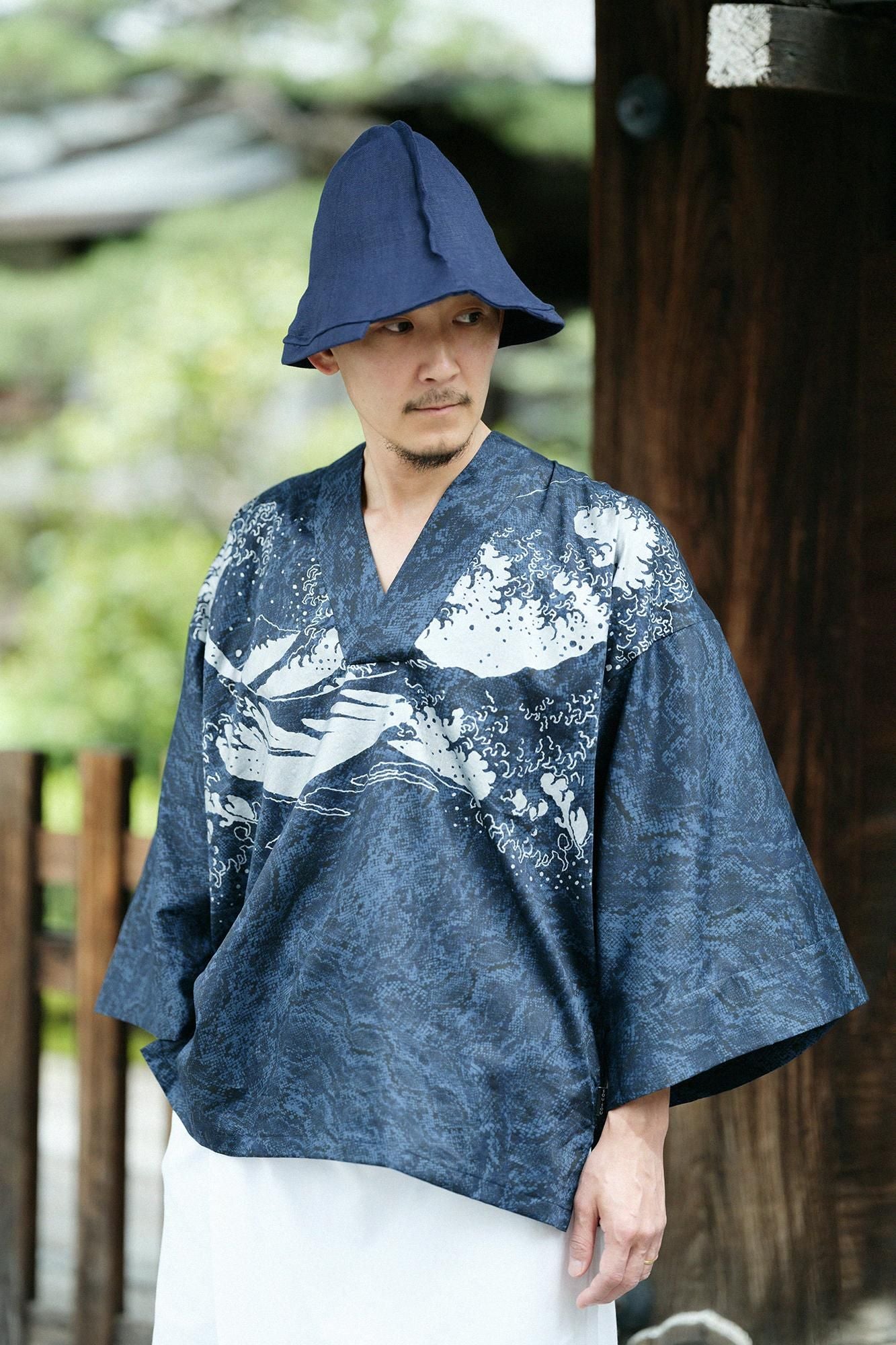 【Online】Satin Weave Fubi Shirt Pattern on Collar(minds old time withBeautyNukiMonYocormorant)/Hokusai Dark Indigo Blue