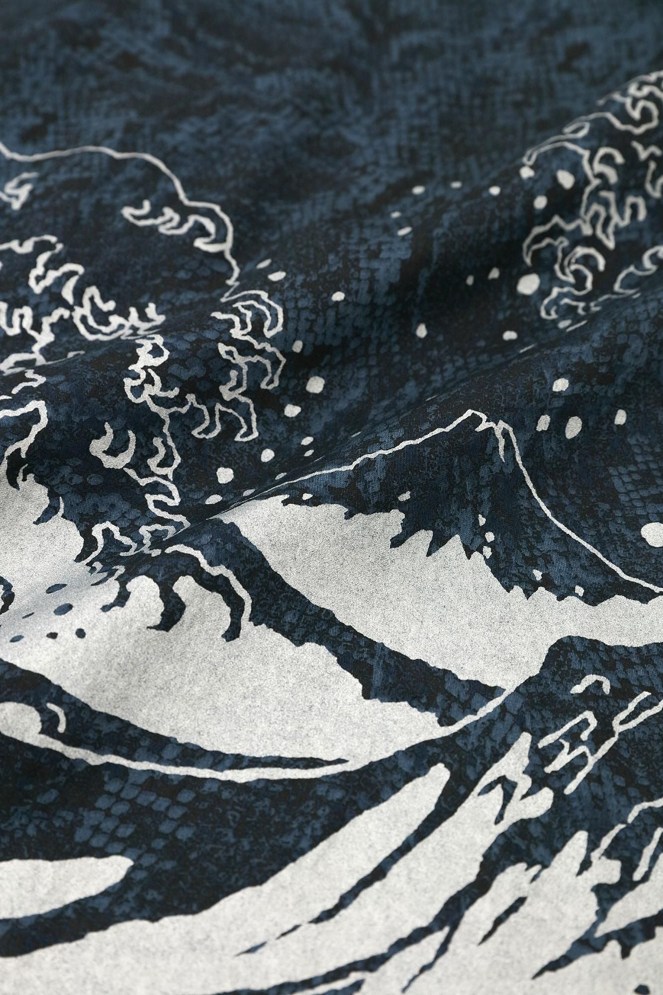 【Online】Satin Weave Fubi Shirt Pattern on Collar(minds old time withBeautyNukiMonYocormorant)/Hokusai Dark Indigo Blue