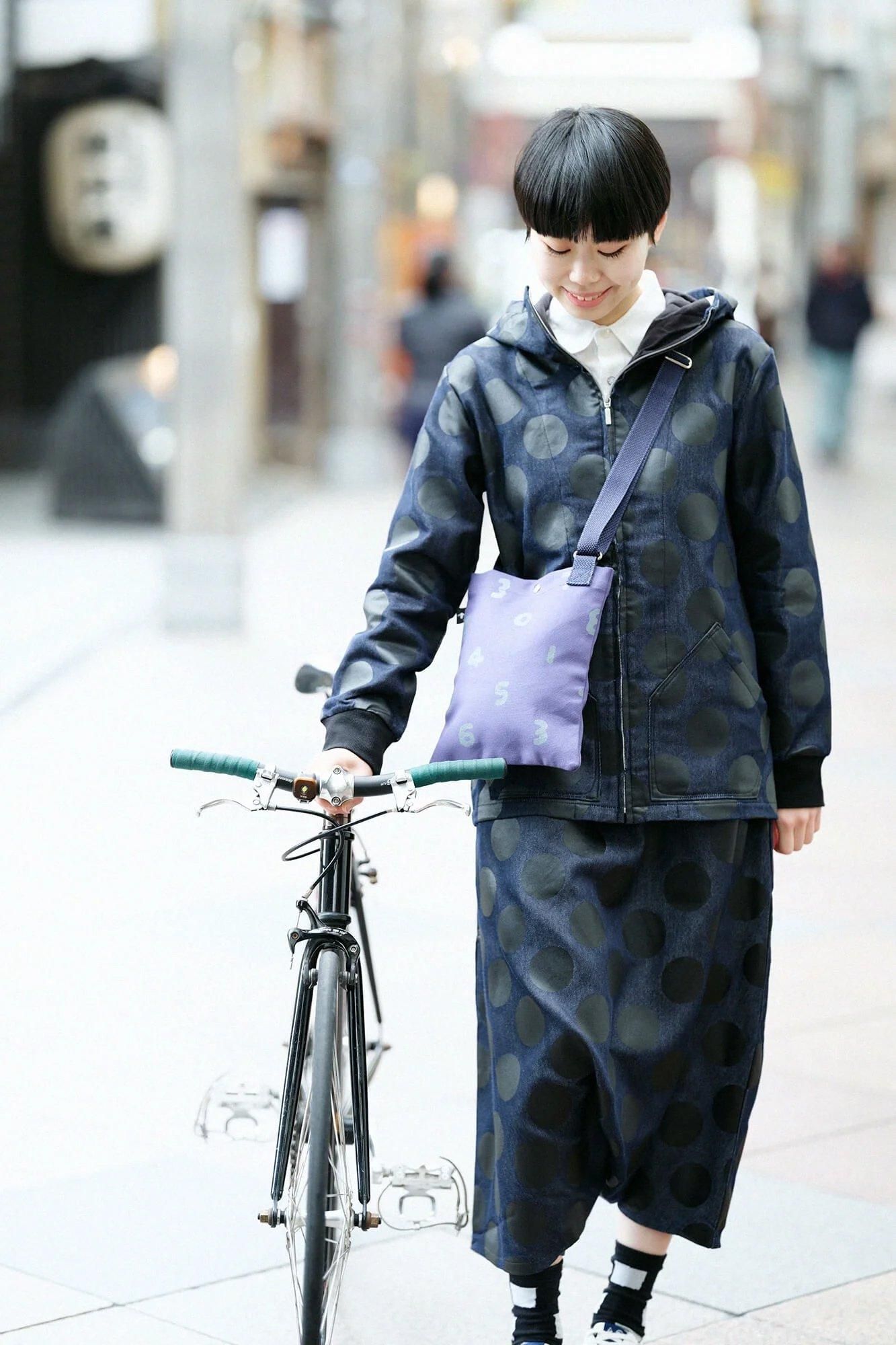 帆布 サコッシュ 小/SO-SU-U 江戸紫(えどむらさき)×灰青(はいあお)