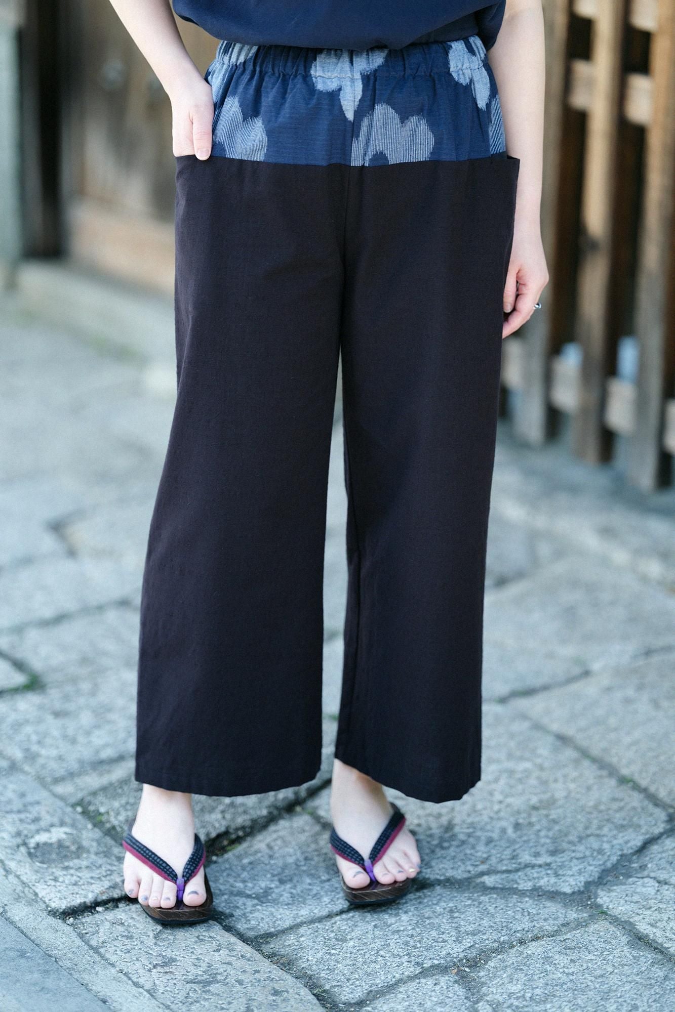 Kurume Kasuri Obi Style Pant / Layered-flowers Ink Blue × Black