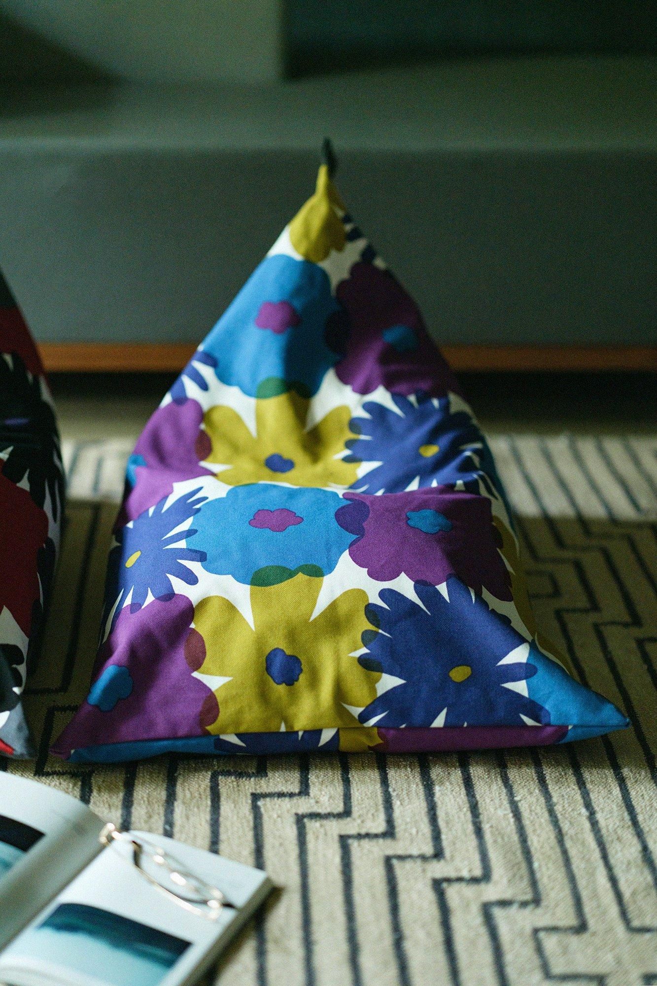 クッション座椅子/おおらかとりどり 中 白南風(しらはえ)【※お届けに約3週間】