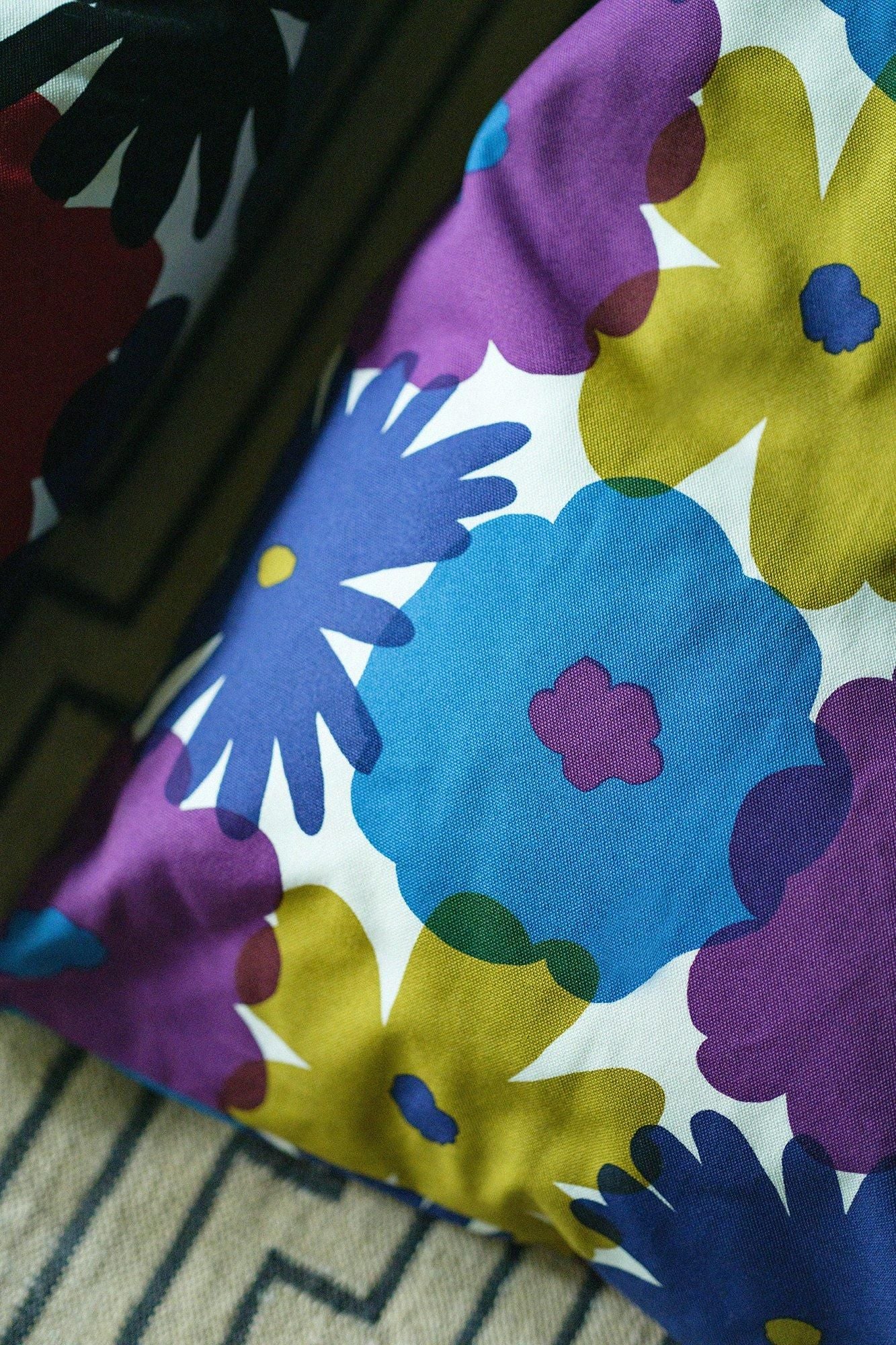 クッション座椅子/おおらかとりどり 中 白南風(しらはえ)【※お届けに約3週間】