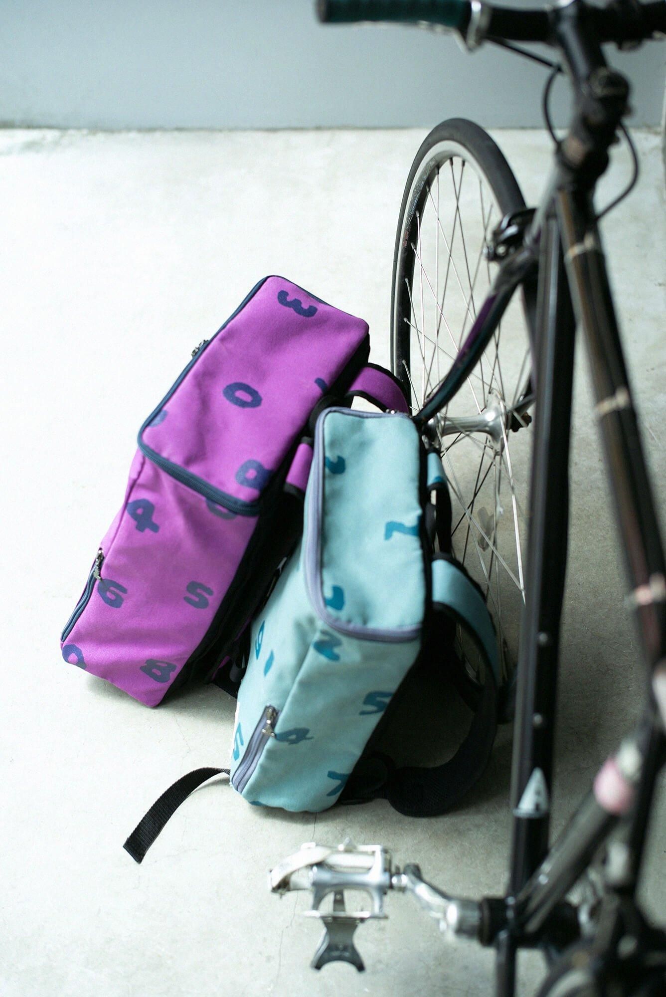 BOXバックパック 小/SO-SU-U 深川鼠(ふかがわねず)×青緑(あおみどり)