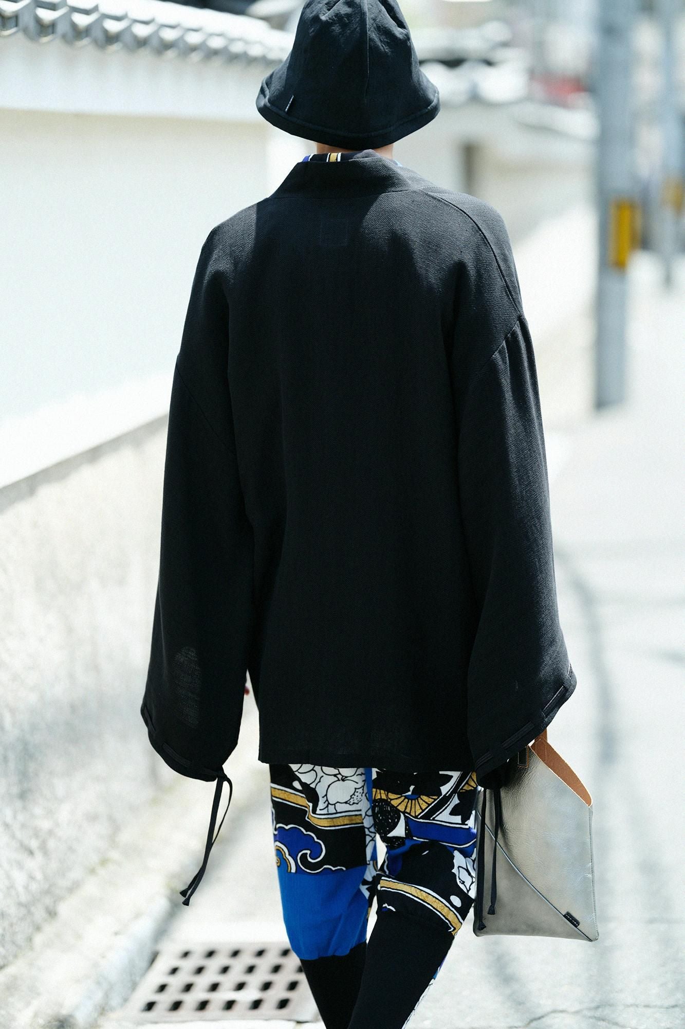 【官網限定】棉麻紡人字形斜紋織伯爵外套 宮中袖/黑色