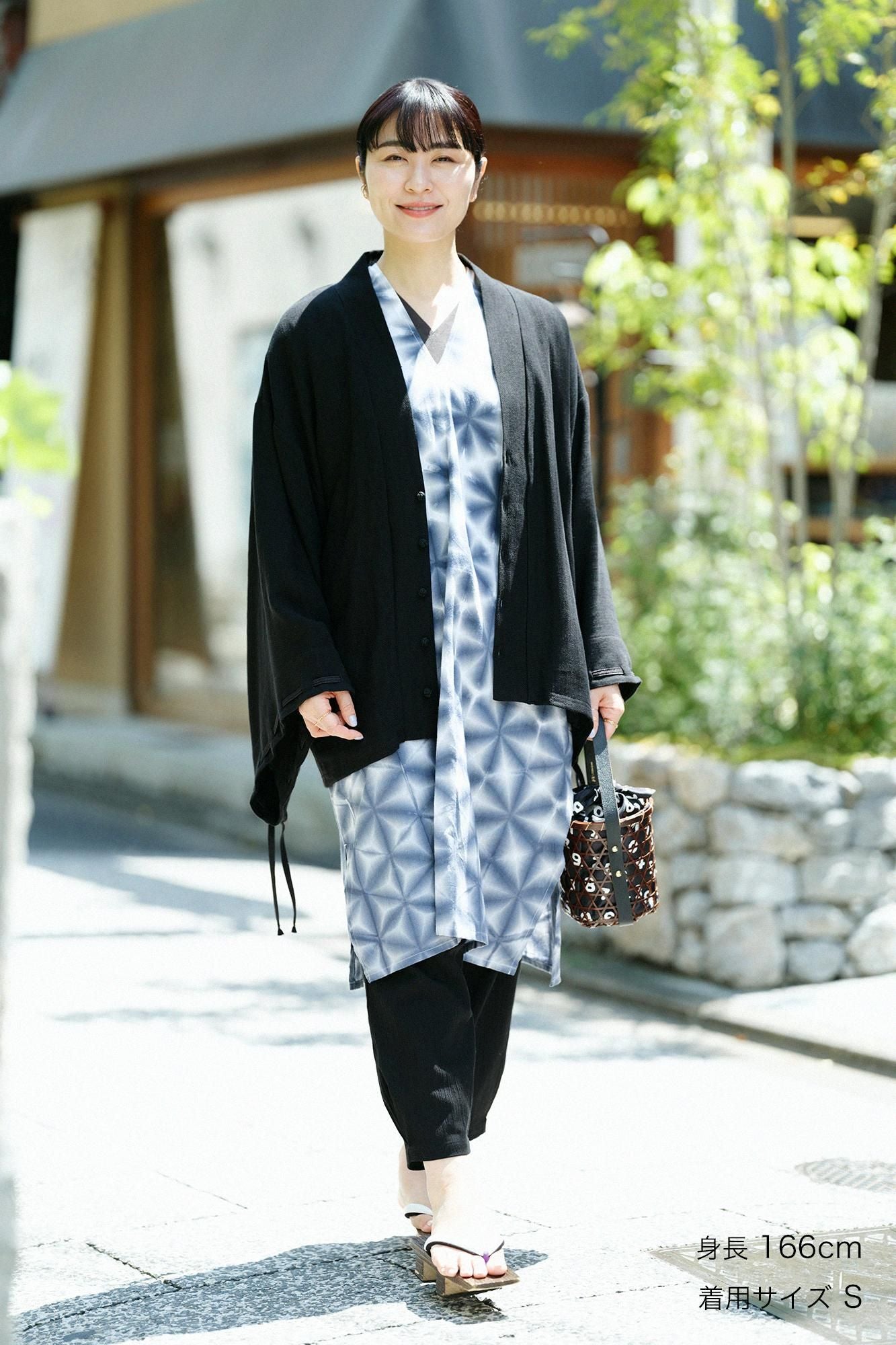 【官網限定】棉麻紡人字形斜紋織伯爵外套 宮中袖/黑色