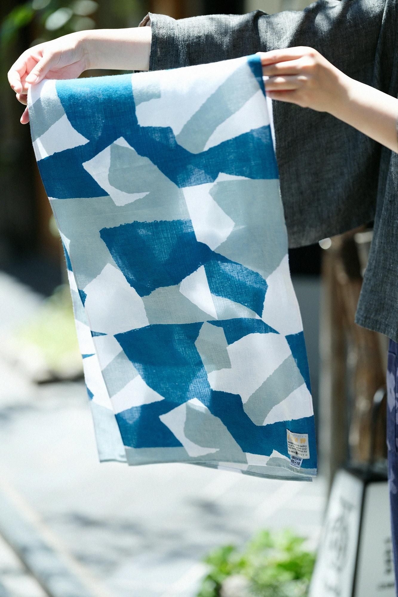 Ise Momen Neck Maki Kurze Länge / Passiert