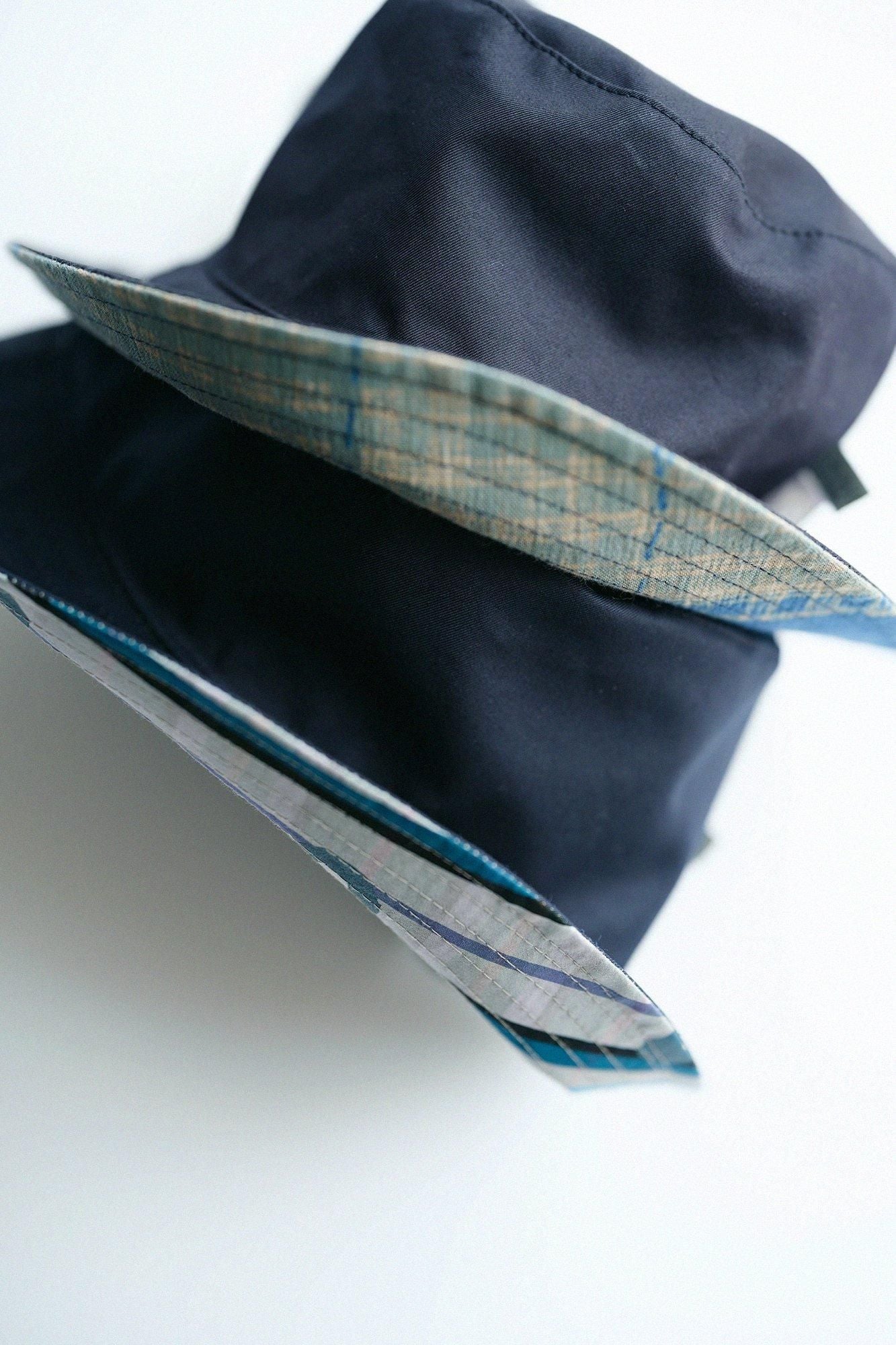 Viscose Nylon Reversible hat / SO-SU-U