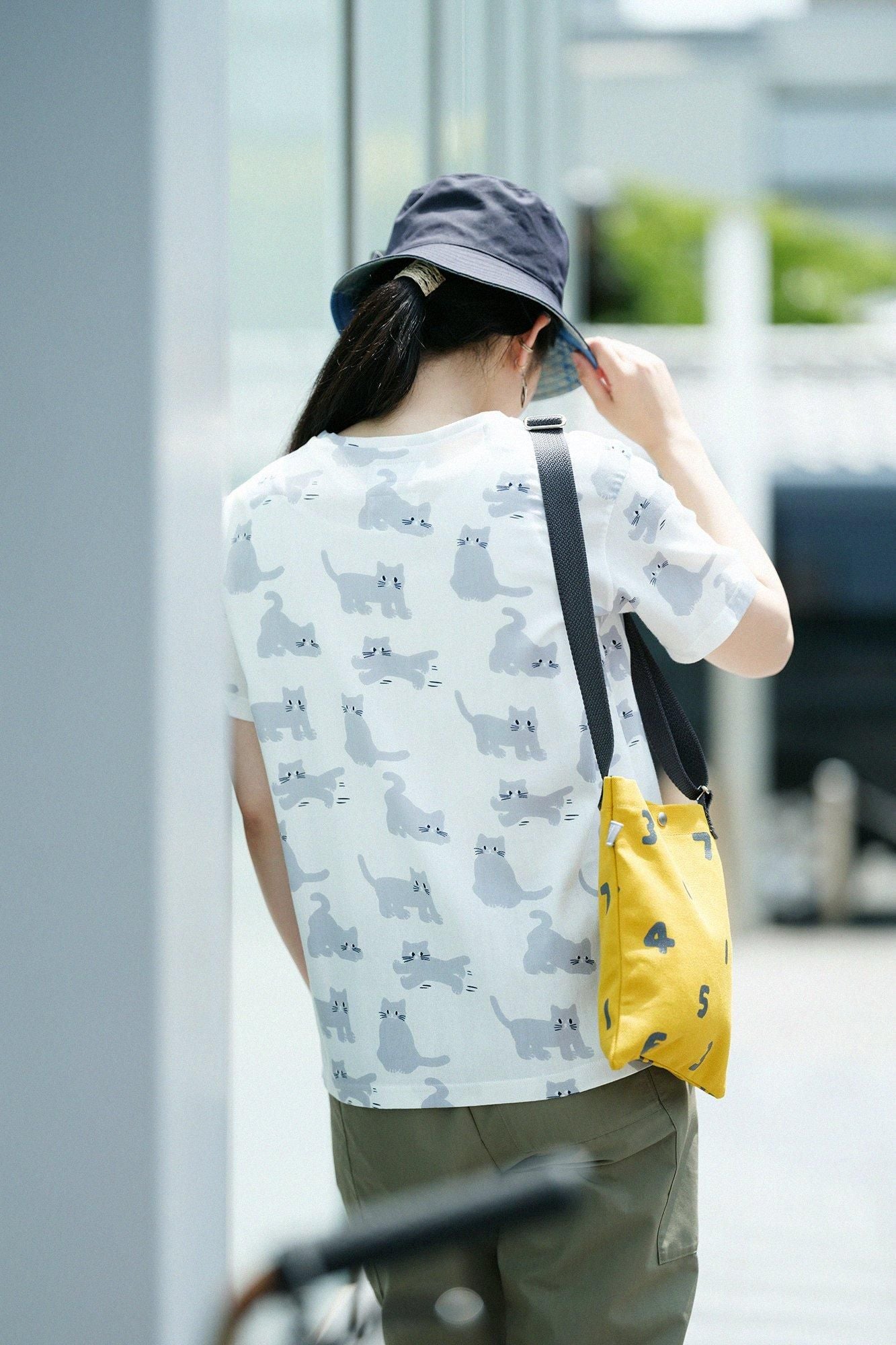 Takashima Chiku 40/40短袖T恤/猫