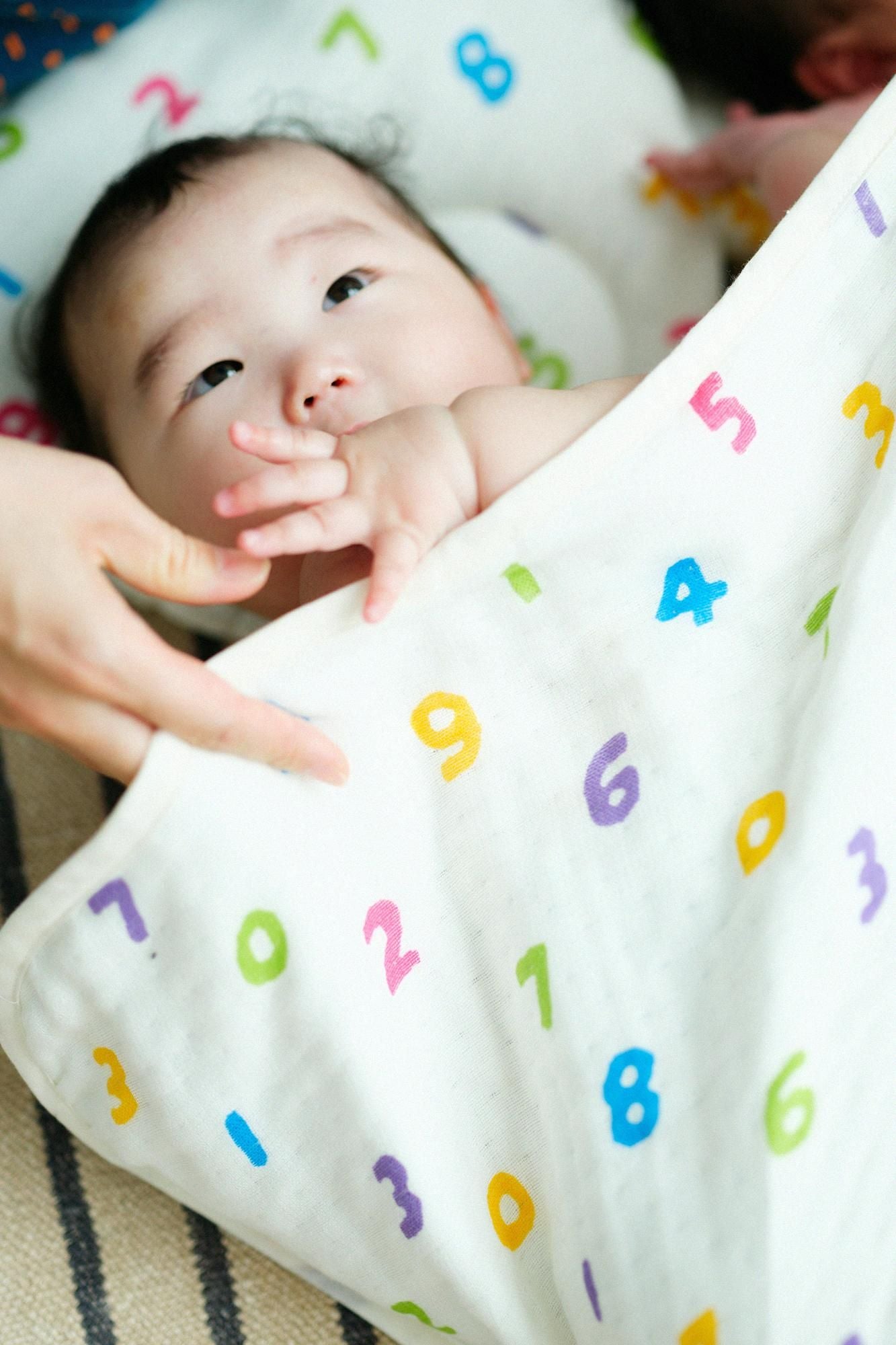 ● Couverture pour bébé à 6 couches / So-Su-U Couleurs