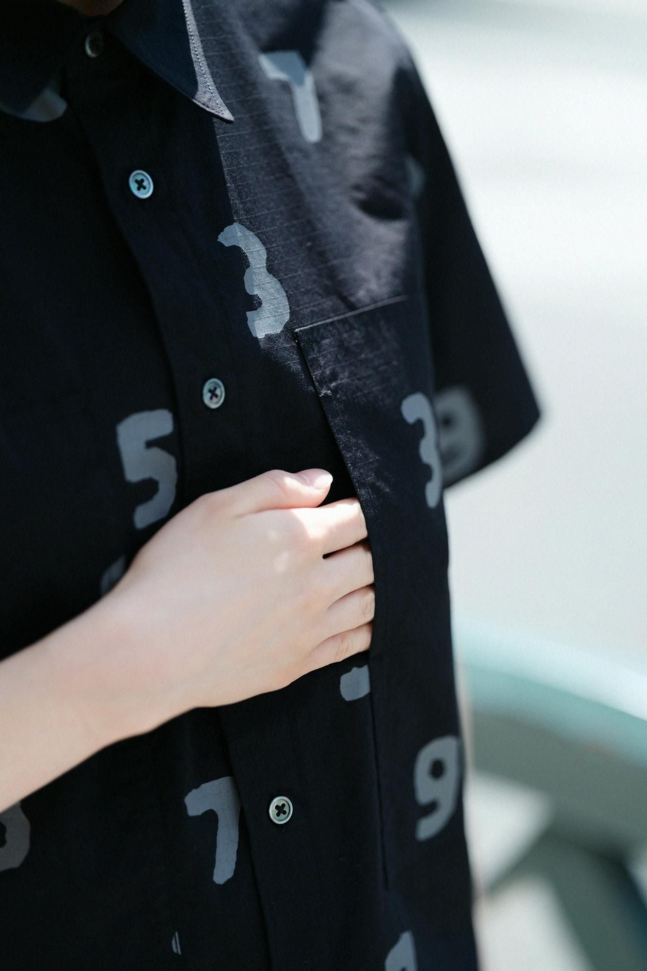 【net限定30%OFF】リップストップ W.P.半袖シャツ/SO-SU-U 濡羽色(ぬればいろ)