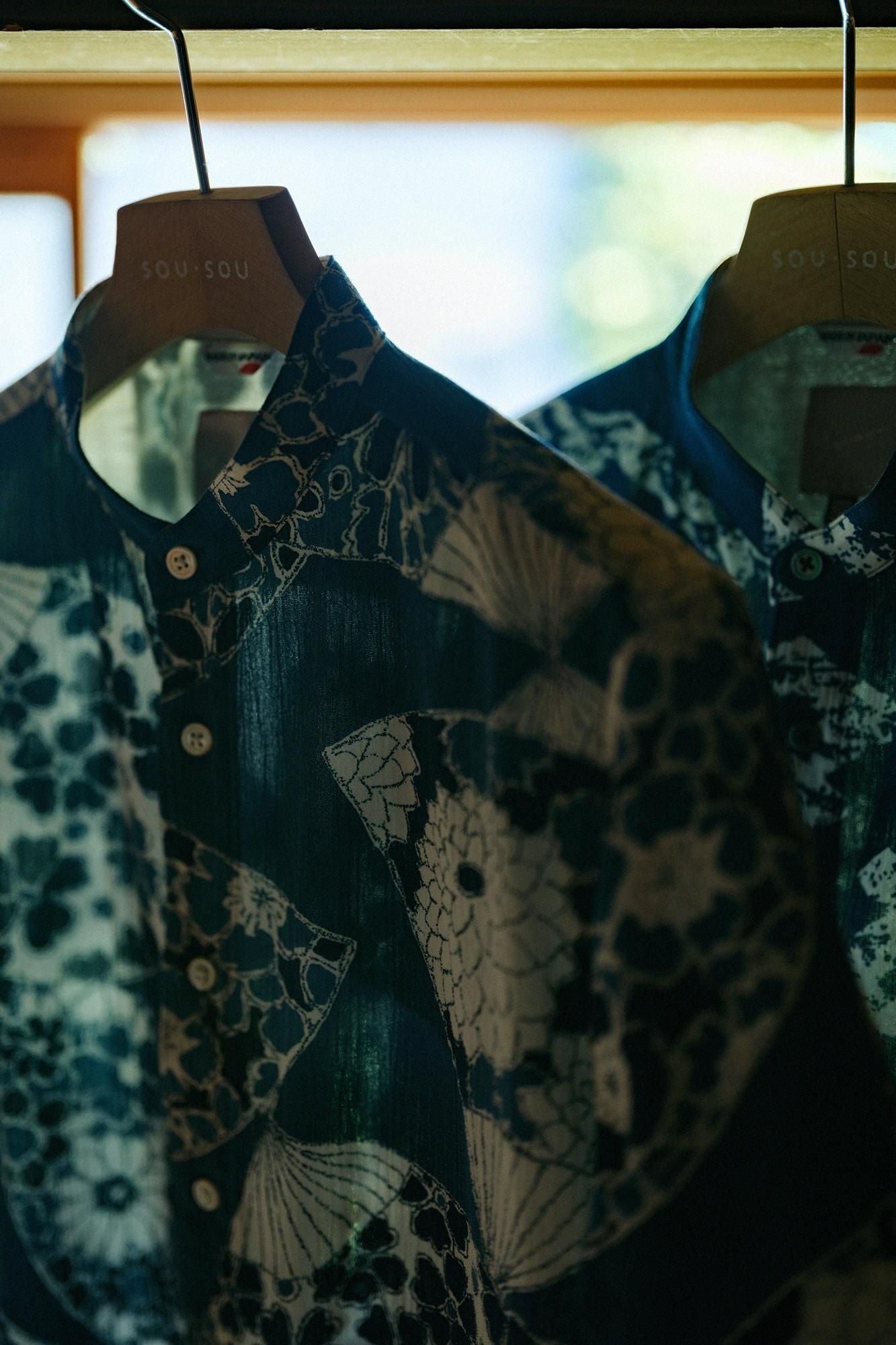 高島縮棉 20/20 藍捺染 立領短袖襯衫 SP /扇子