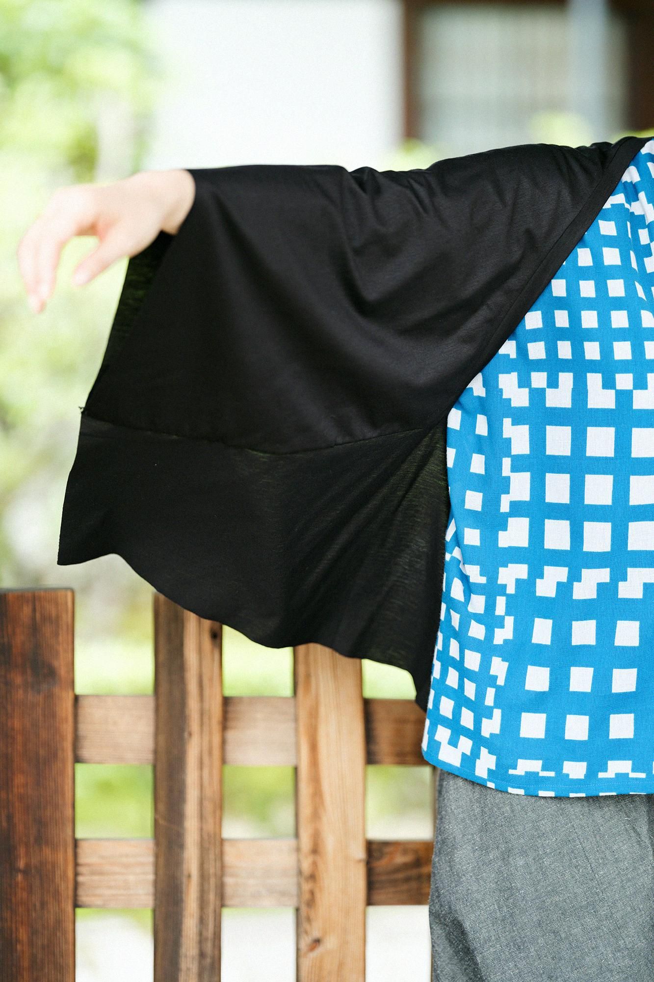 GIZA×萊賽爾平針織 飛鼠袖外披 短版/黑色