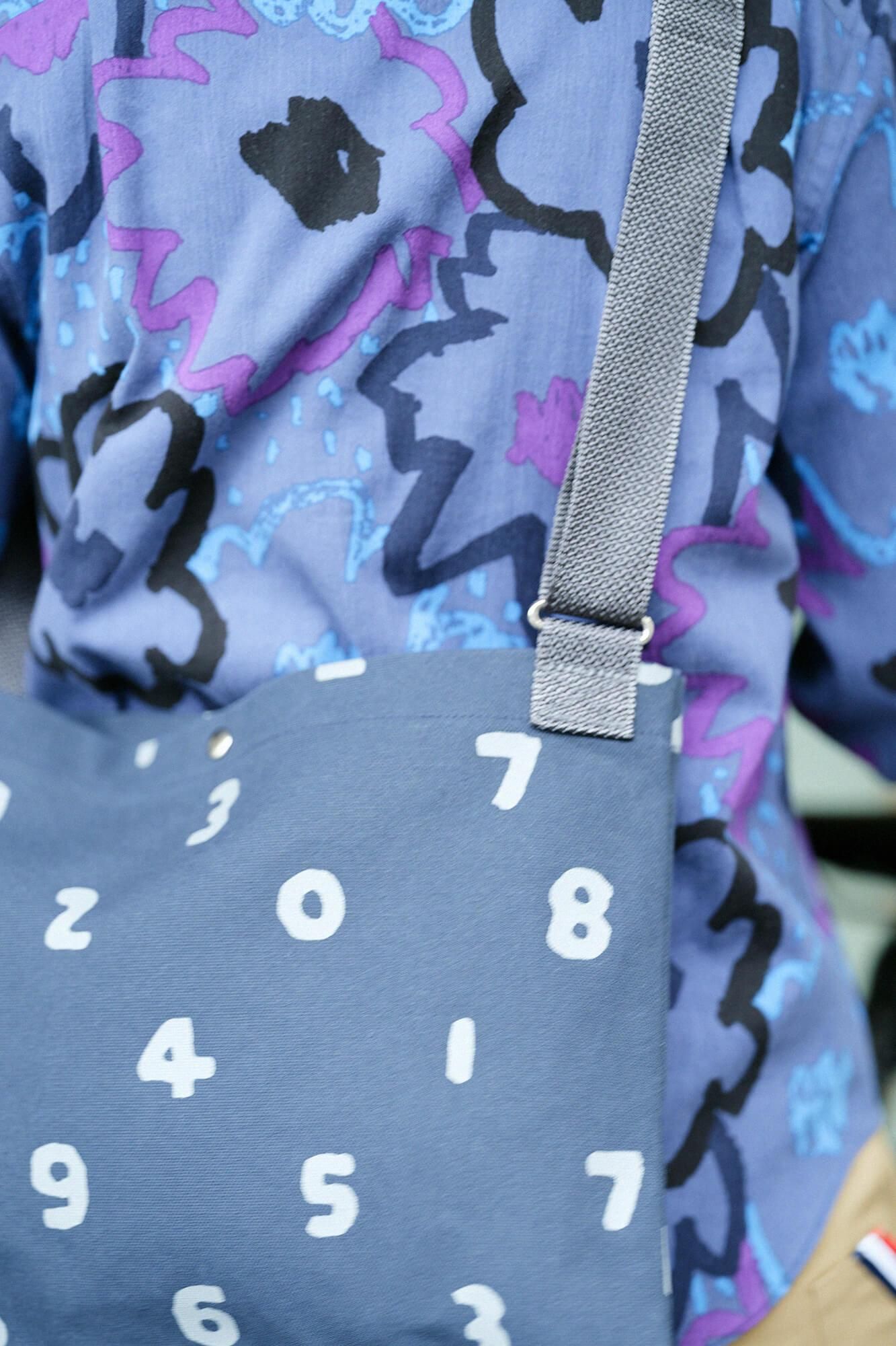 帆布 サコッシュ/SO-SU-U 濃紺(のうこん)×銀鼠(ぎんねず)