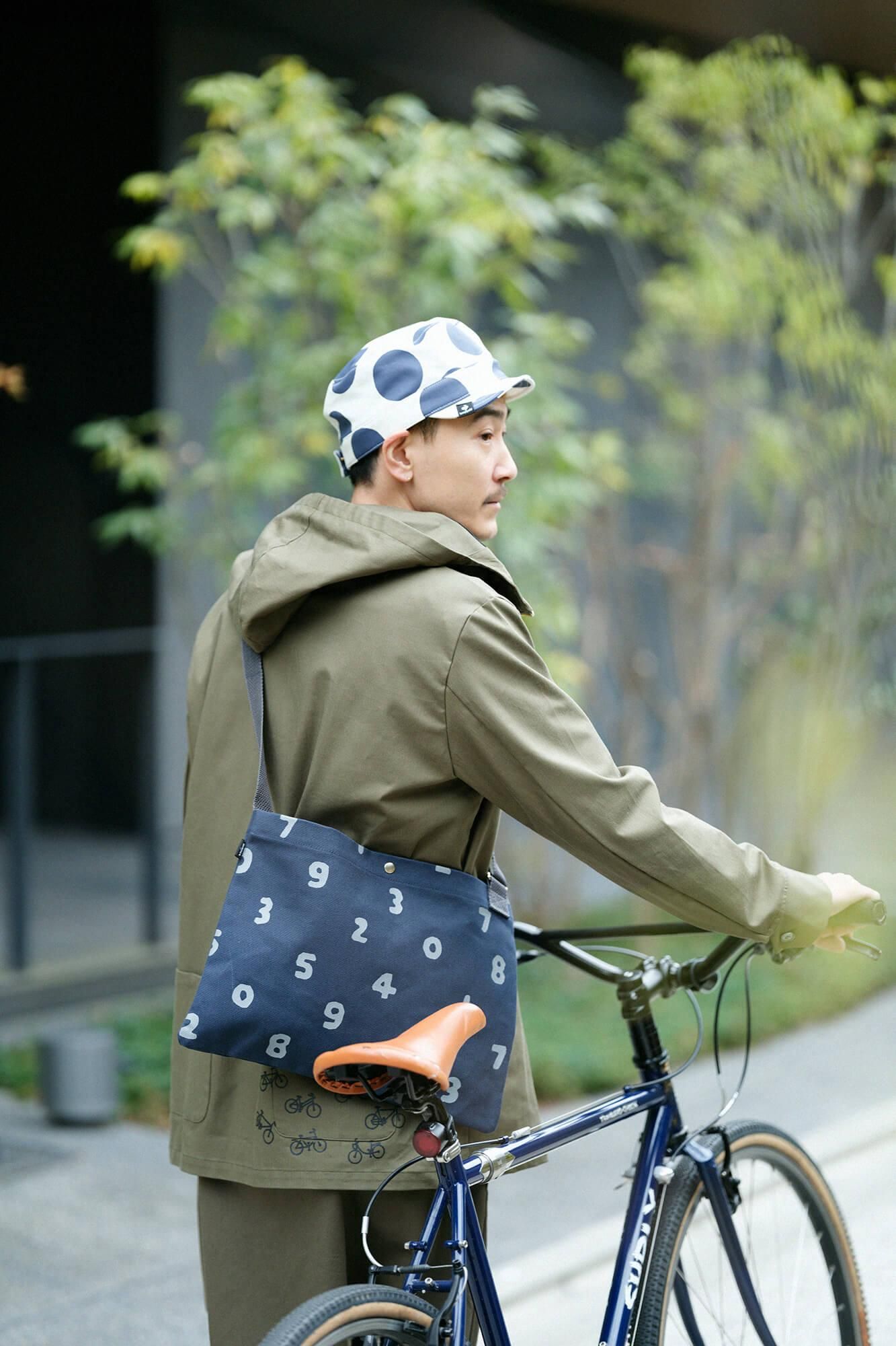 帆布 サコッシュ/SO-SU-U 濃紺(のうこん)×銀鼠(ぎんねず)