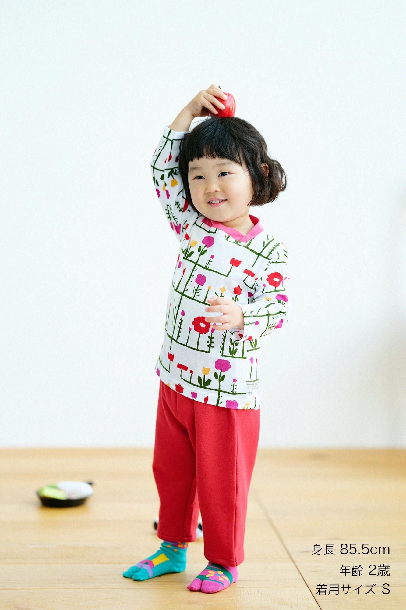 ● Square Neck Long Sleeve T-shirt / Flower Grove