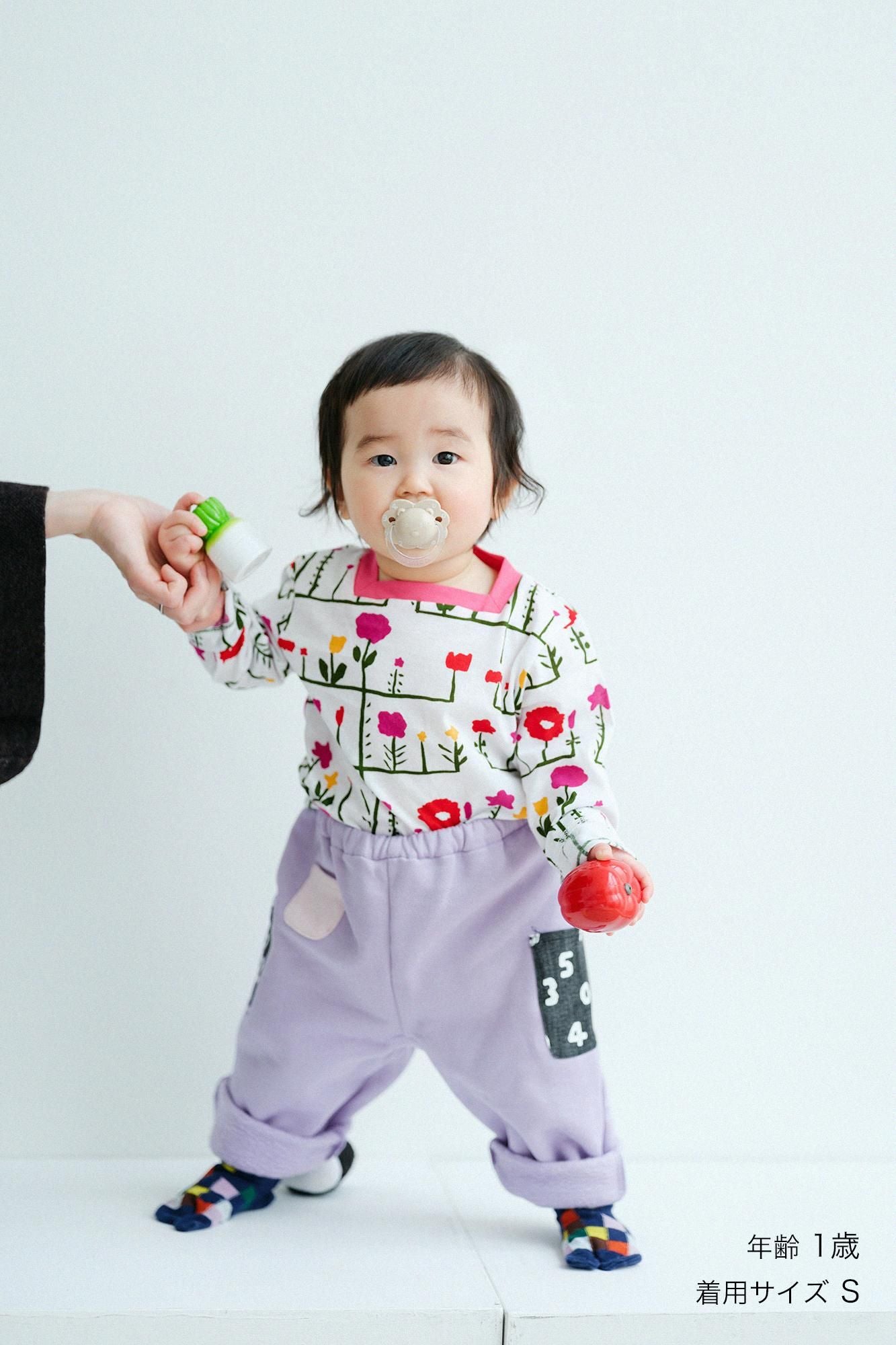 ● Square Neck Long Sleeve T-shirt / Flower Grove